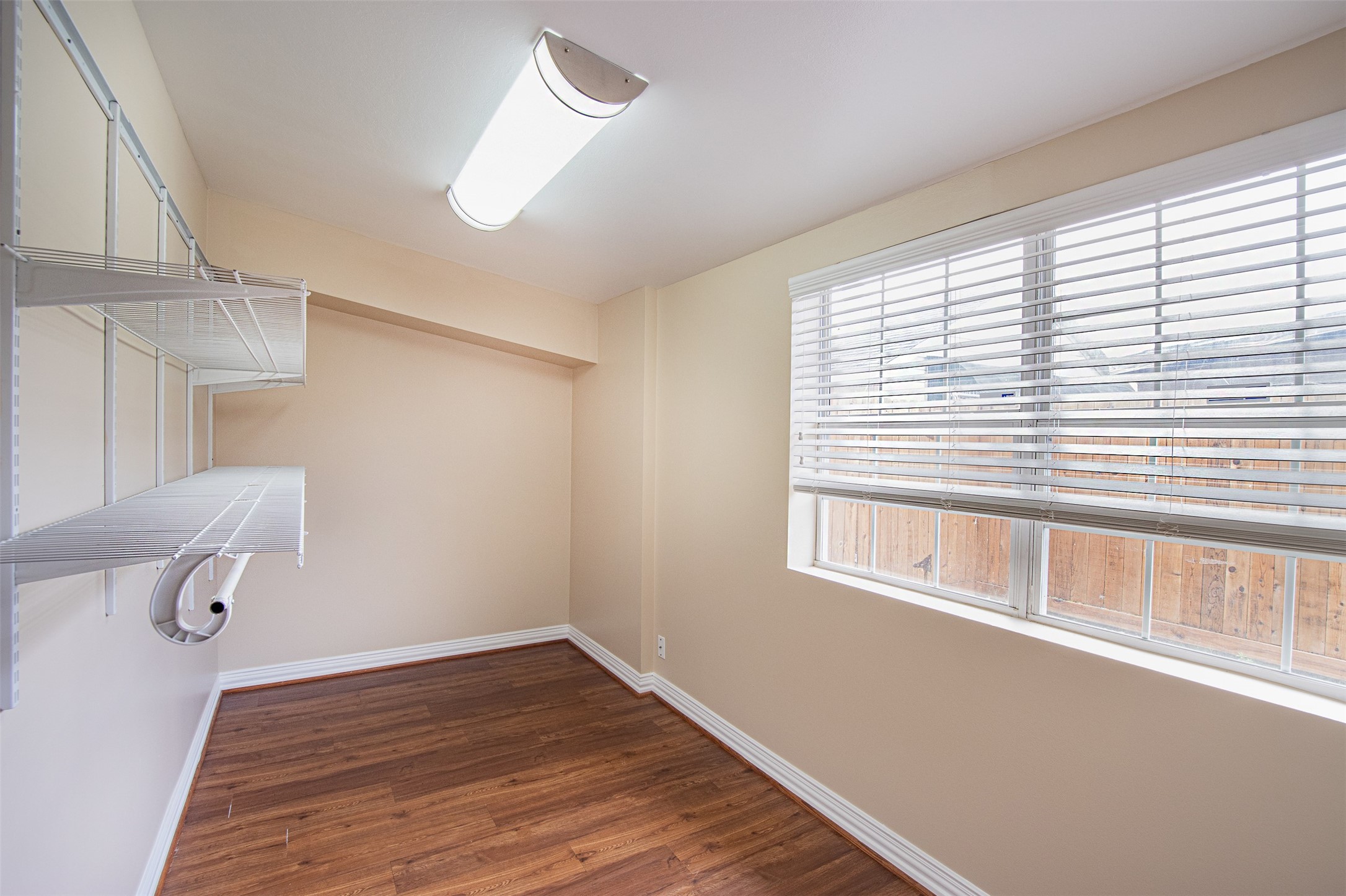 2098 Harland Drive Property Photo 35