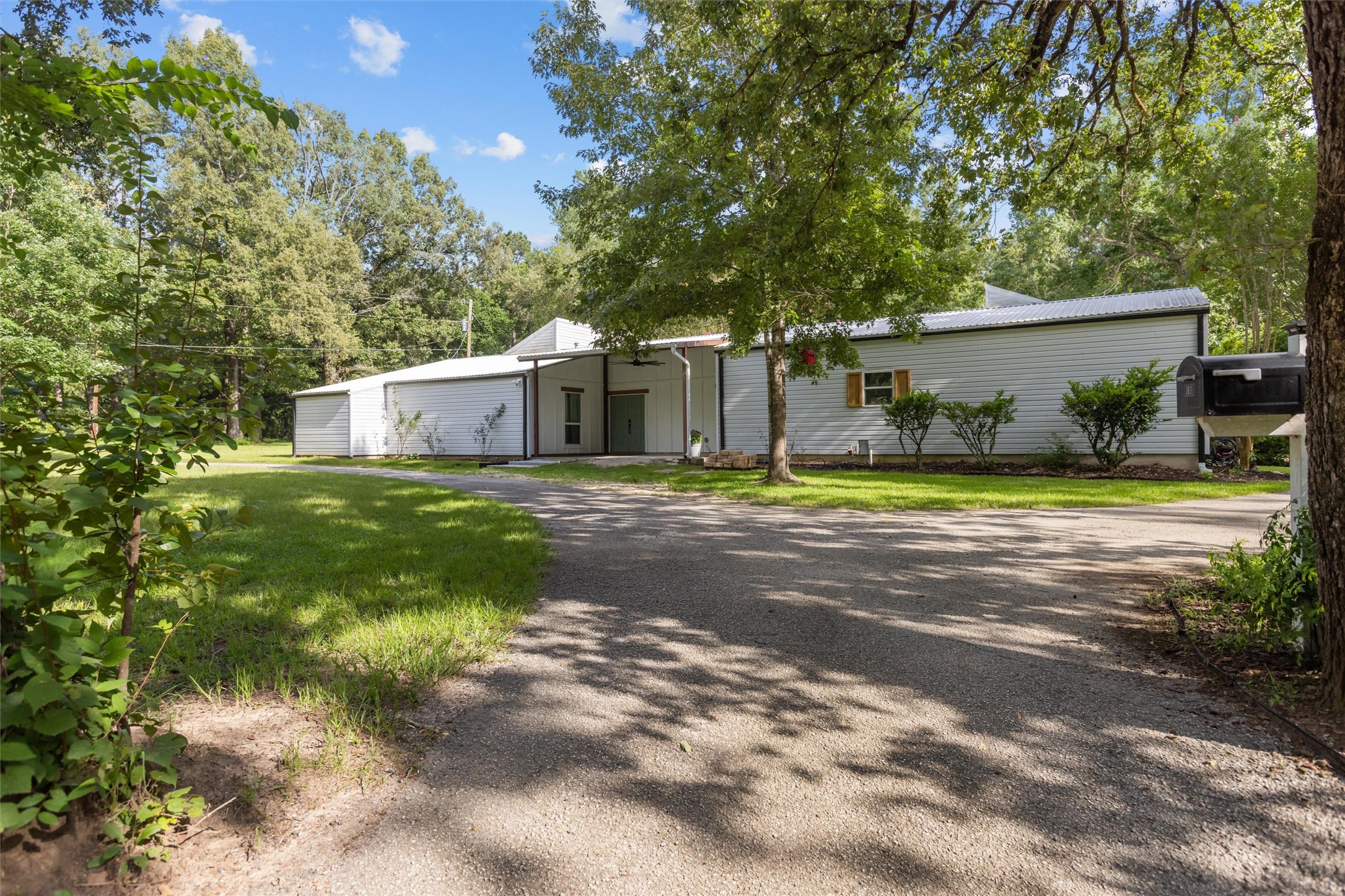2021 Allendale Drive Property Photo 1