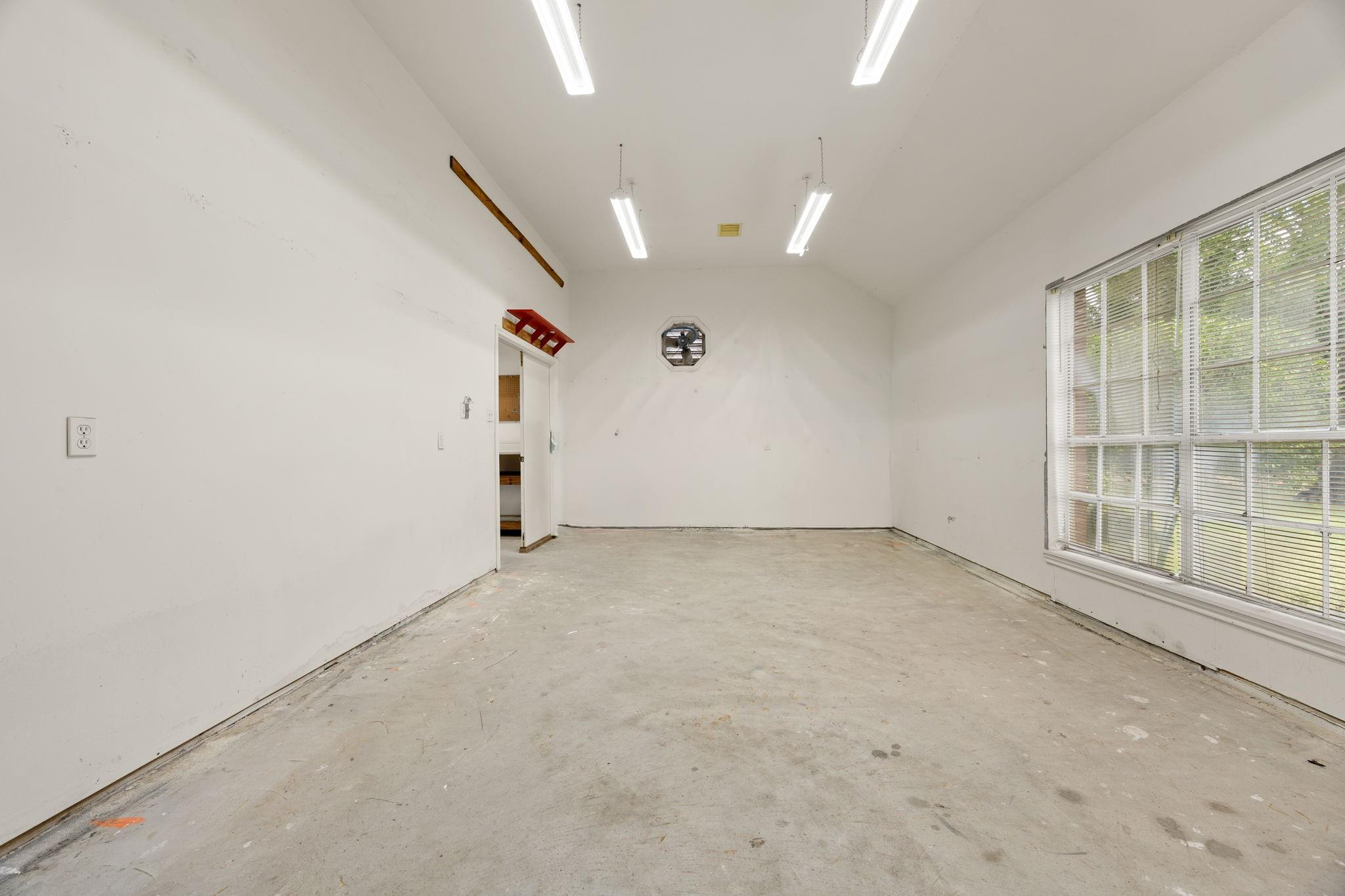 1602 Hannington Drive Property Photo 25