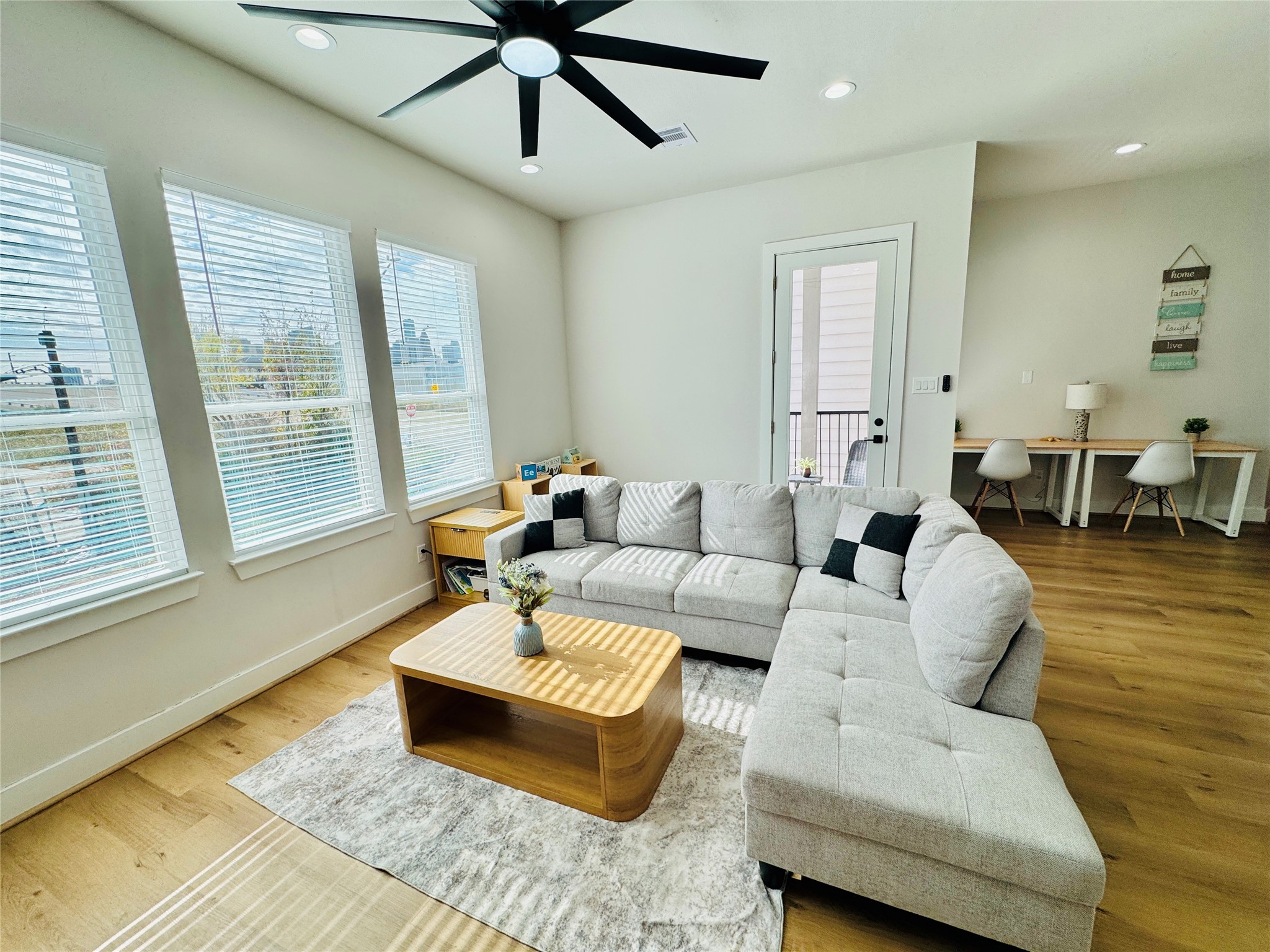 1811 Brooks Street Property Photo 6