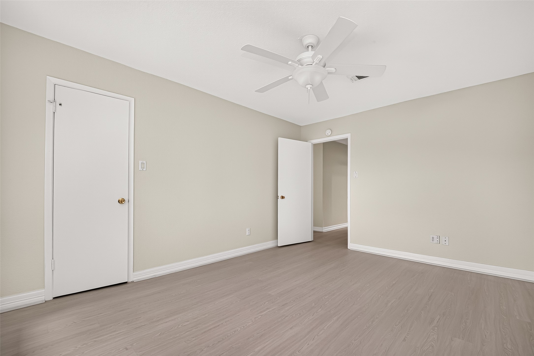 10383 Briar Forest Drive Property Photo 23