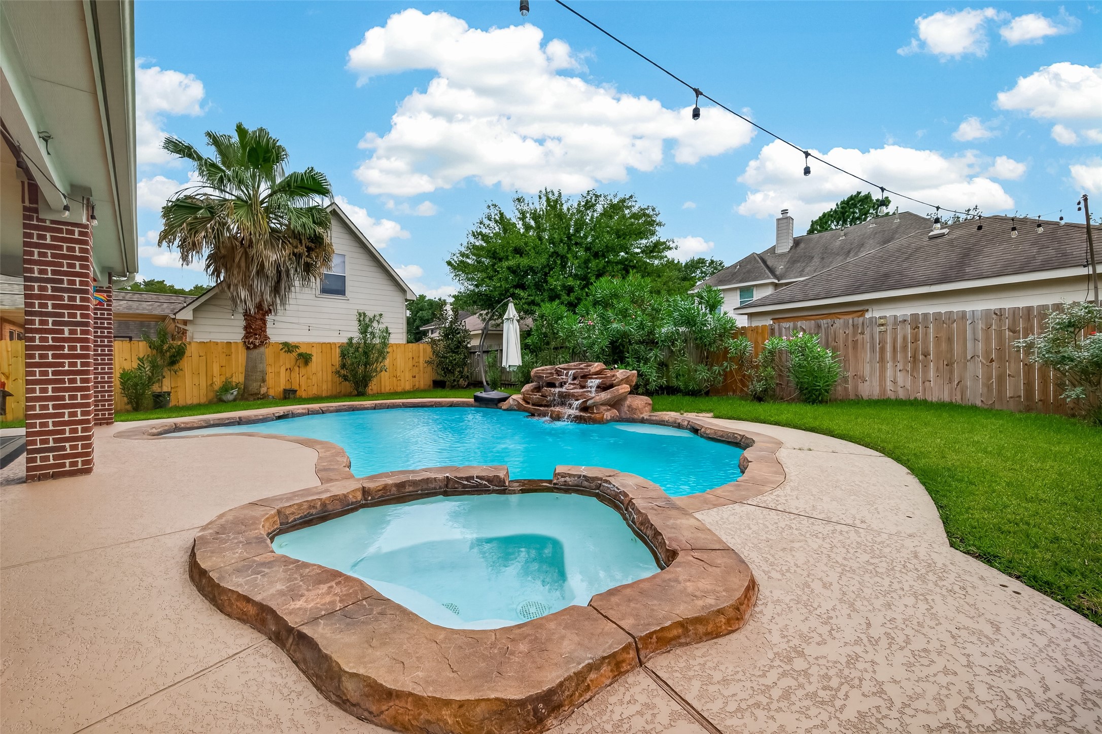 2602 Falcon Knoll Lane Property Photo 18