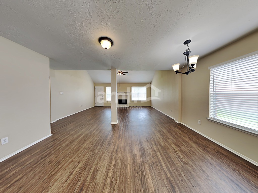 1207 Nantere Court Property Photo 6