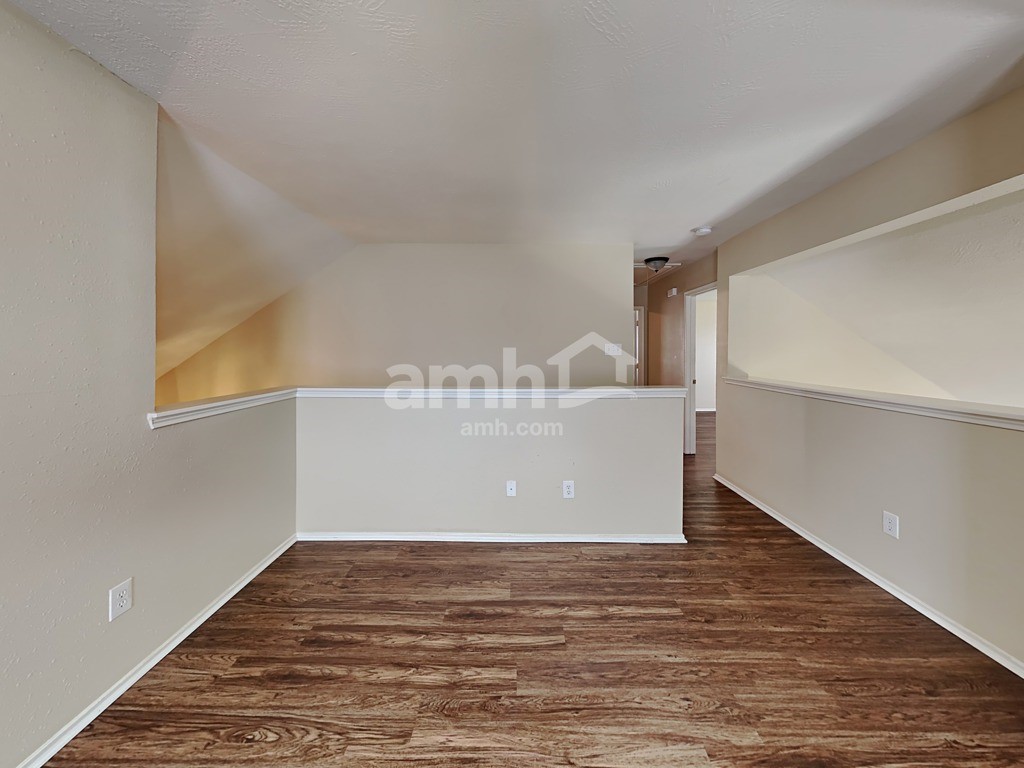 1207 Nantere Court Property Photo 8