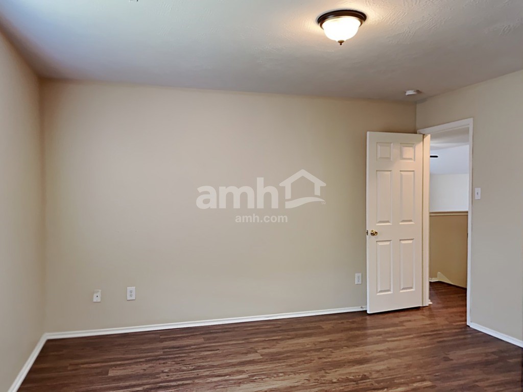 1207 Nantere Court Property Photo 15