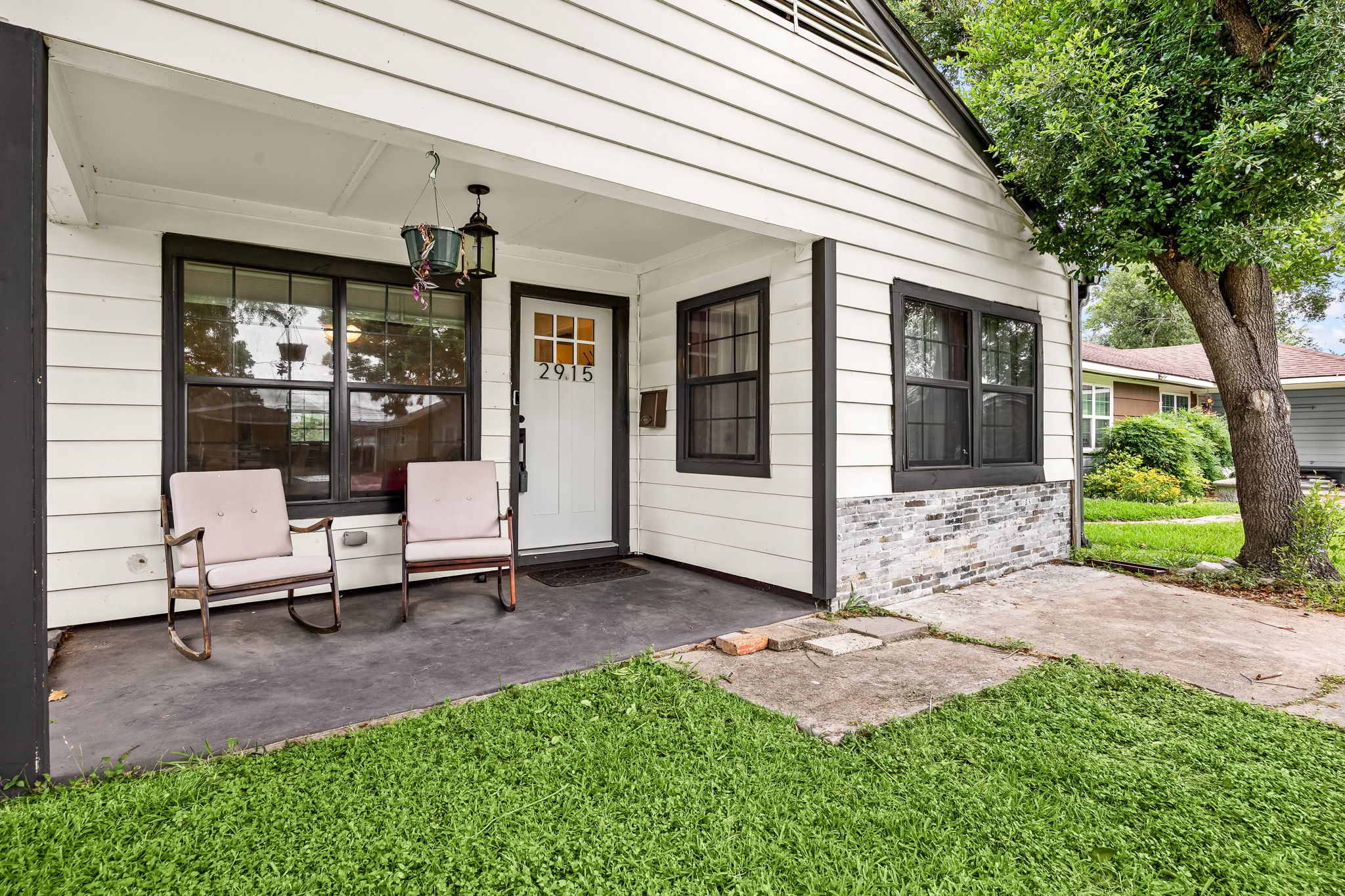 2915 Robertson Street Property Photo 6