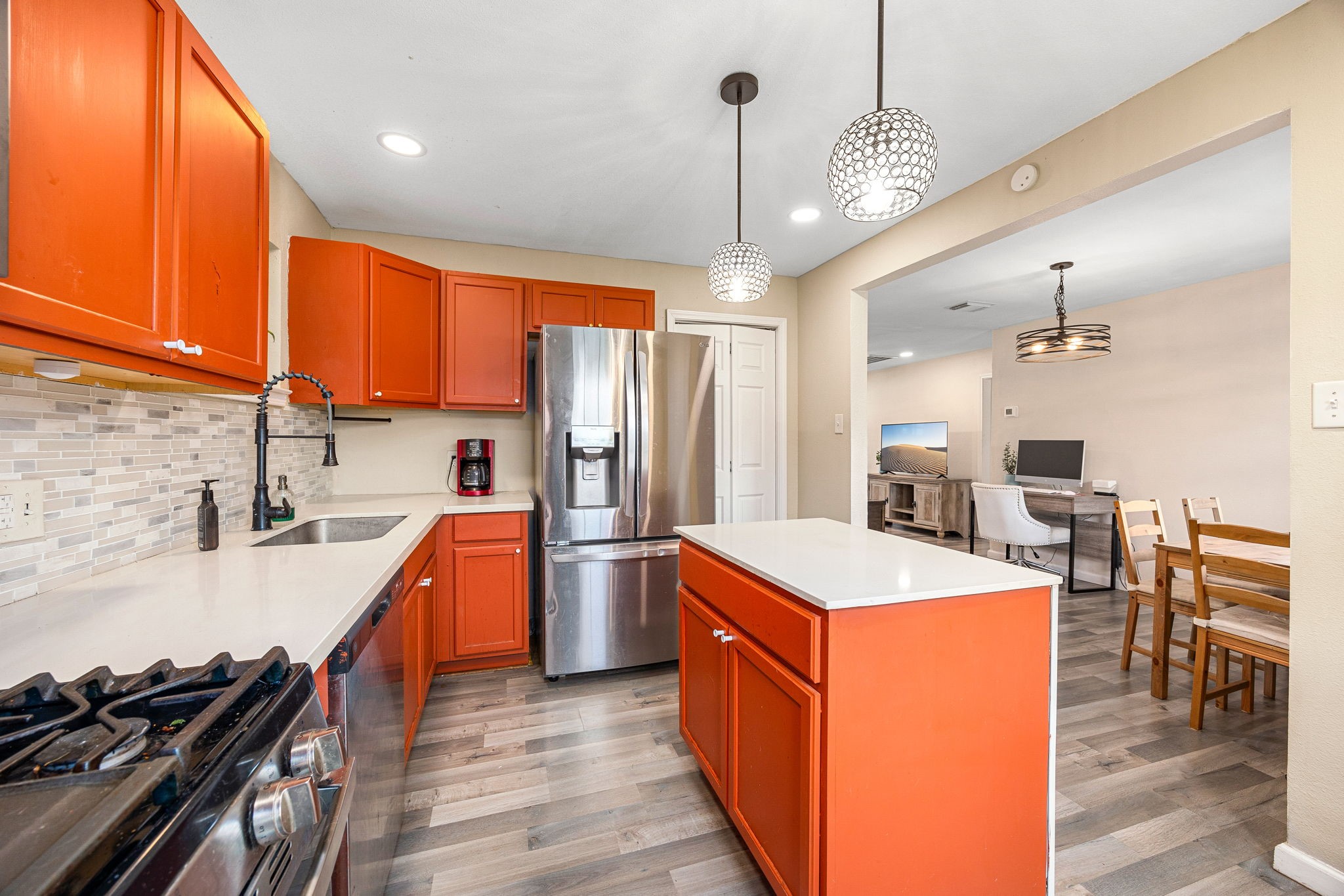 2915 Robertson Street Property Photo 14