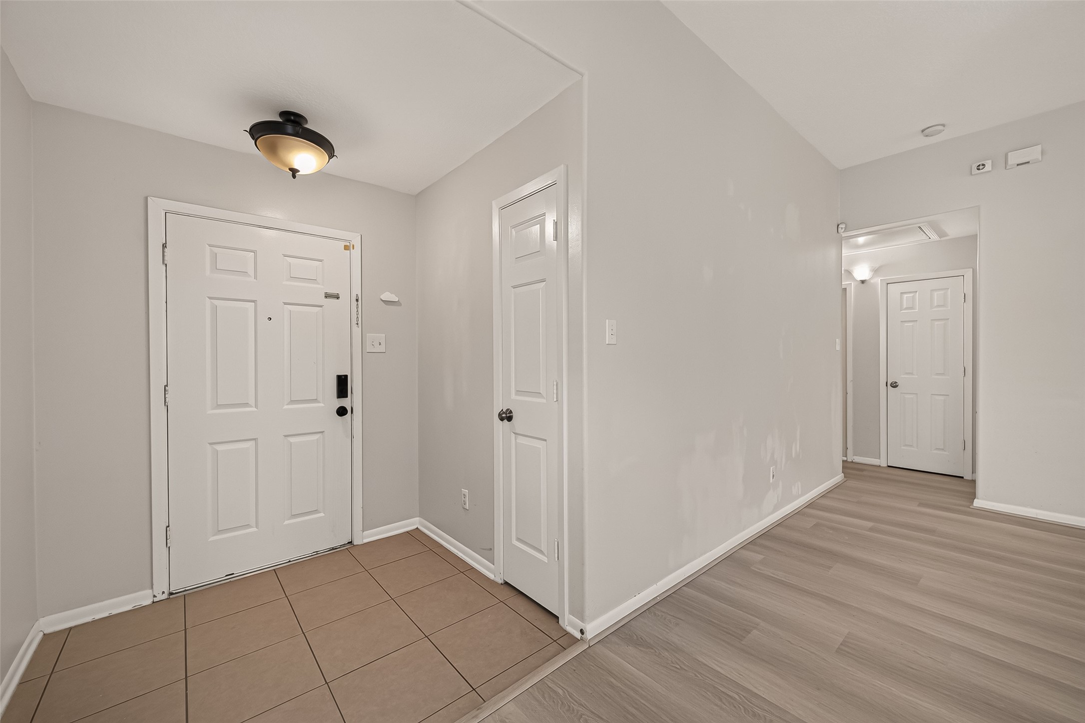 6619 Wellington Meadows Drive Property Photo 6
