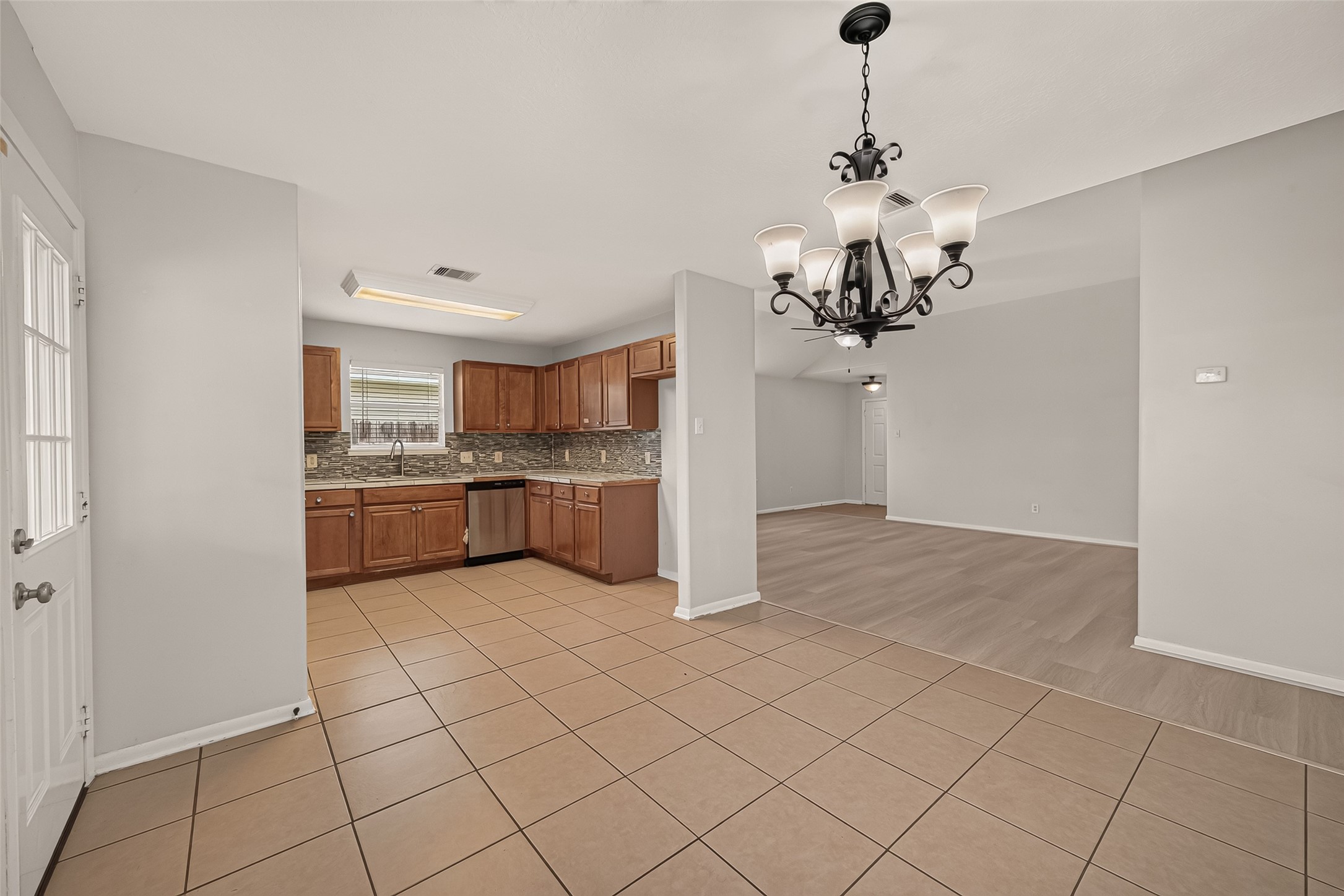 6619 Wellington Meadows Drive Property Photo 13