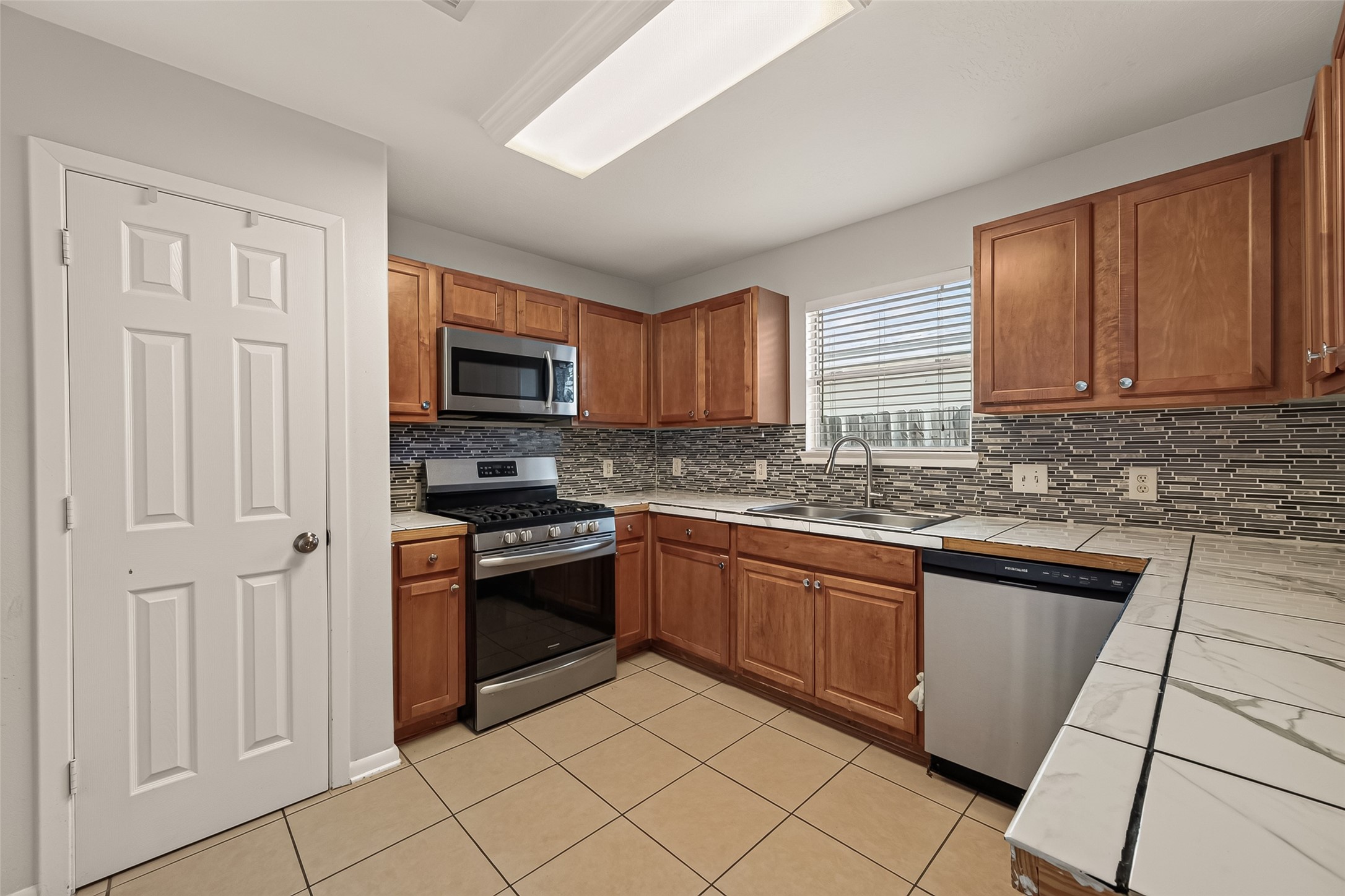 6619 Wellington Meadows Drive Property Photo 17