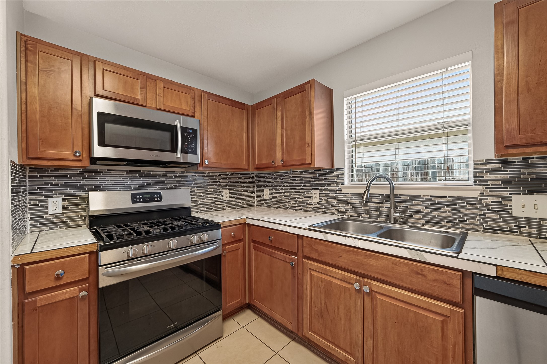 6619 Wellington Meadows Drive Property Photo 18