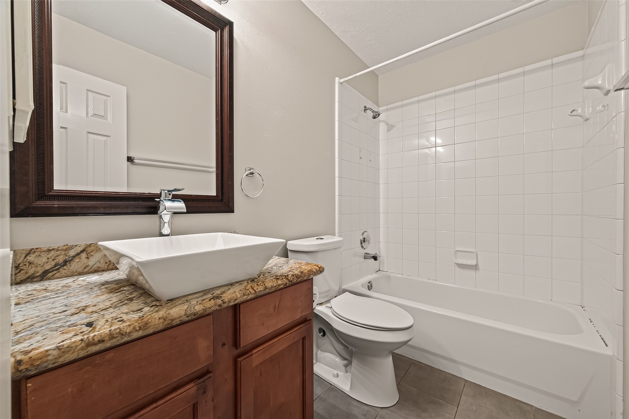 6619 Wellington Meadows Drive Property Photo 26