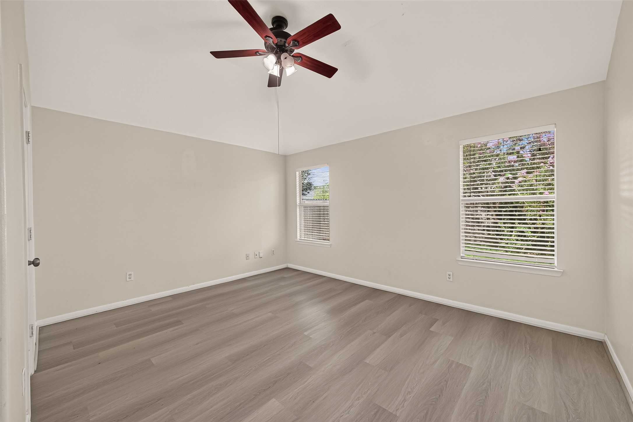 6619 Wellington Meadows Drive Property Photo 27