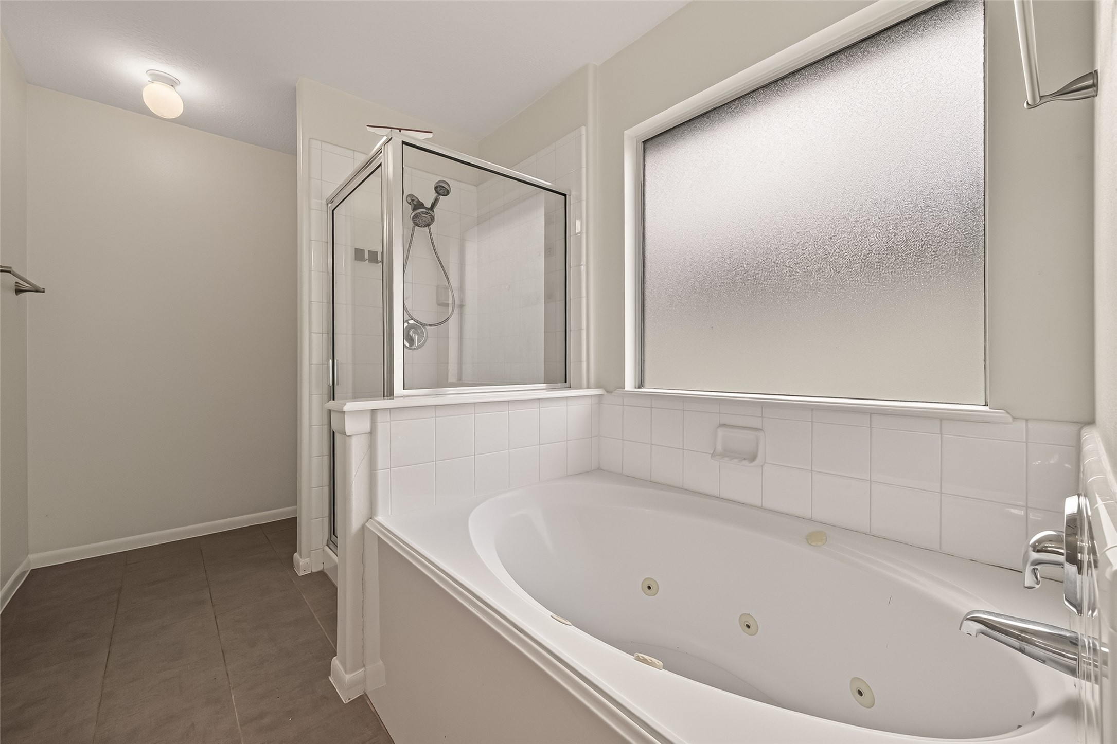 6619 Wellington Meadows Drive Property Photo 32