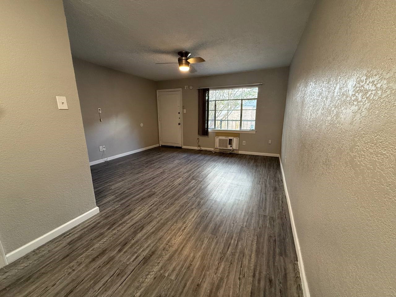 2501 Yoakum Boulevard 12 Property Photo 5