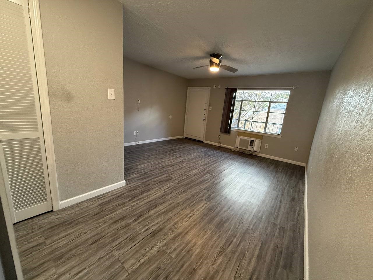 2501 Yoakum Boulevard 12 Property Photo 6