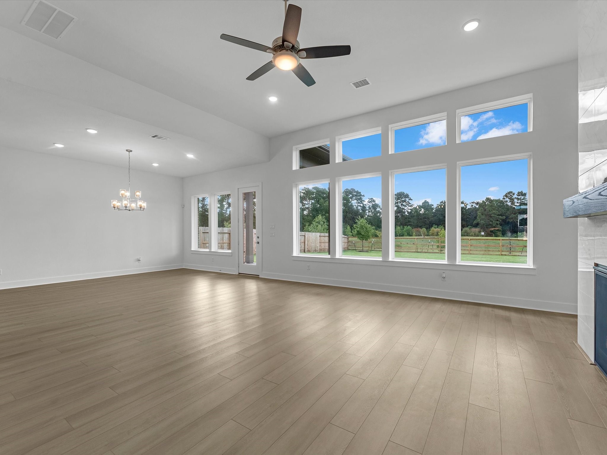 14323 Moonlit Creek Court Property Photo 9