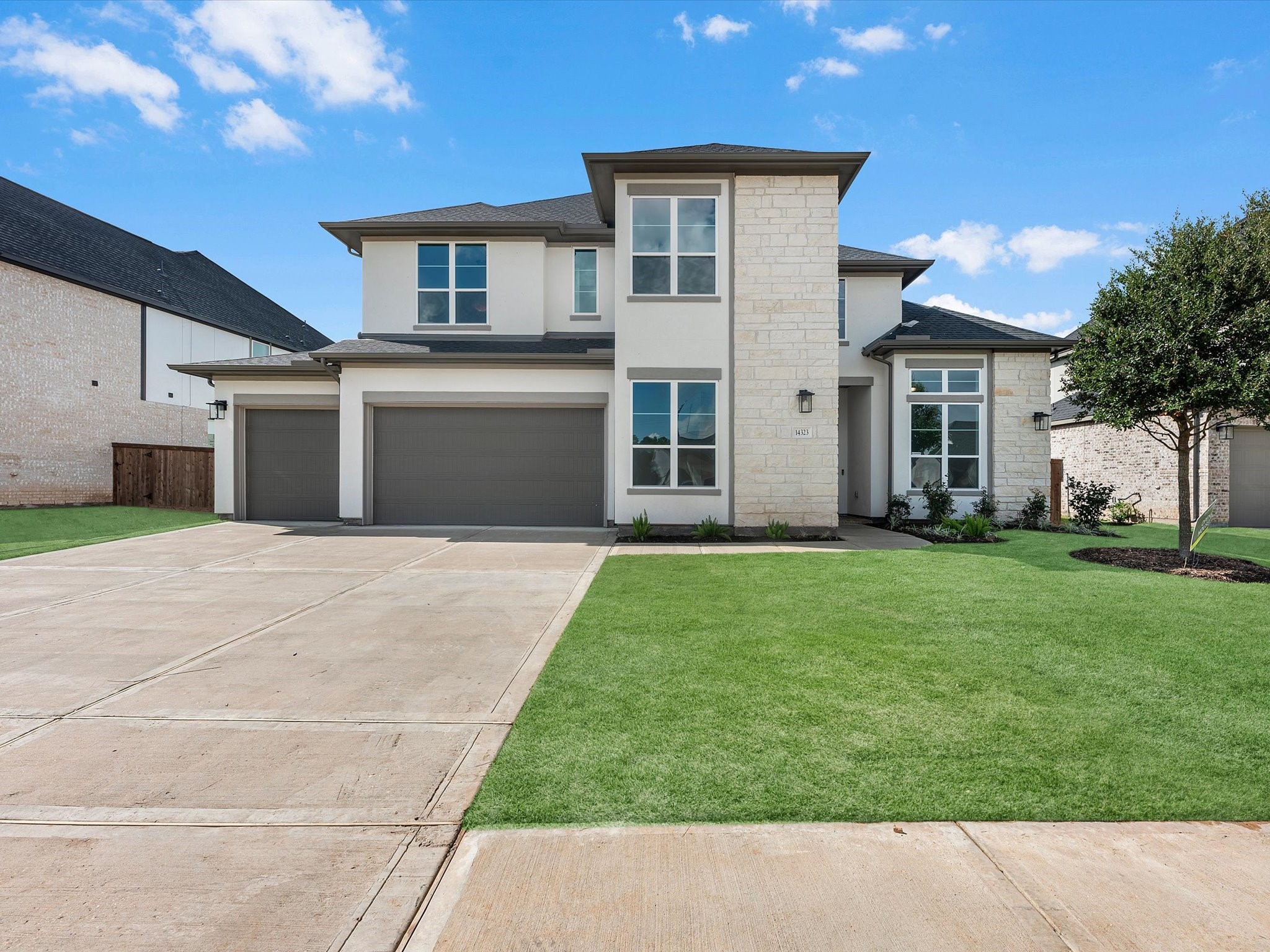 14323 Moonlit Creek Court Property Photo 22