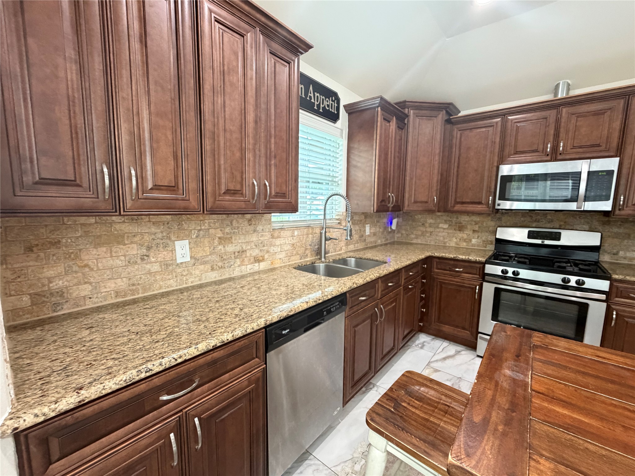 1427 Kappa Street Property Photo 12