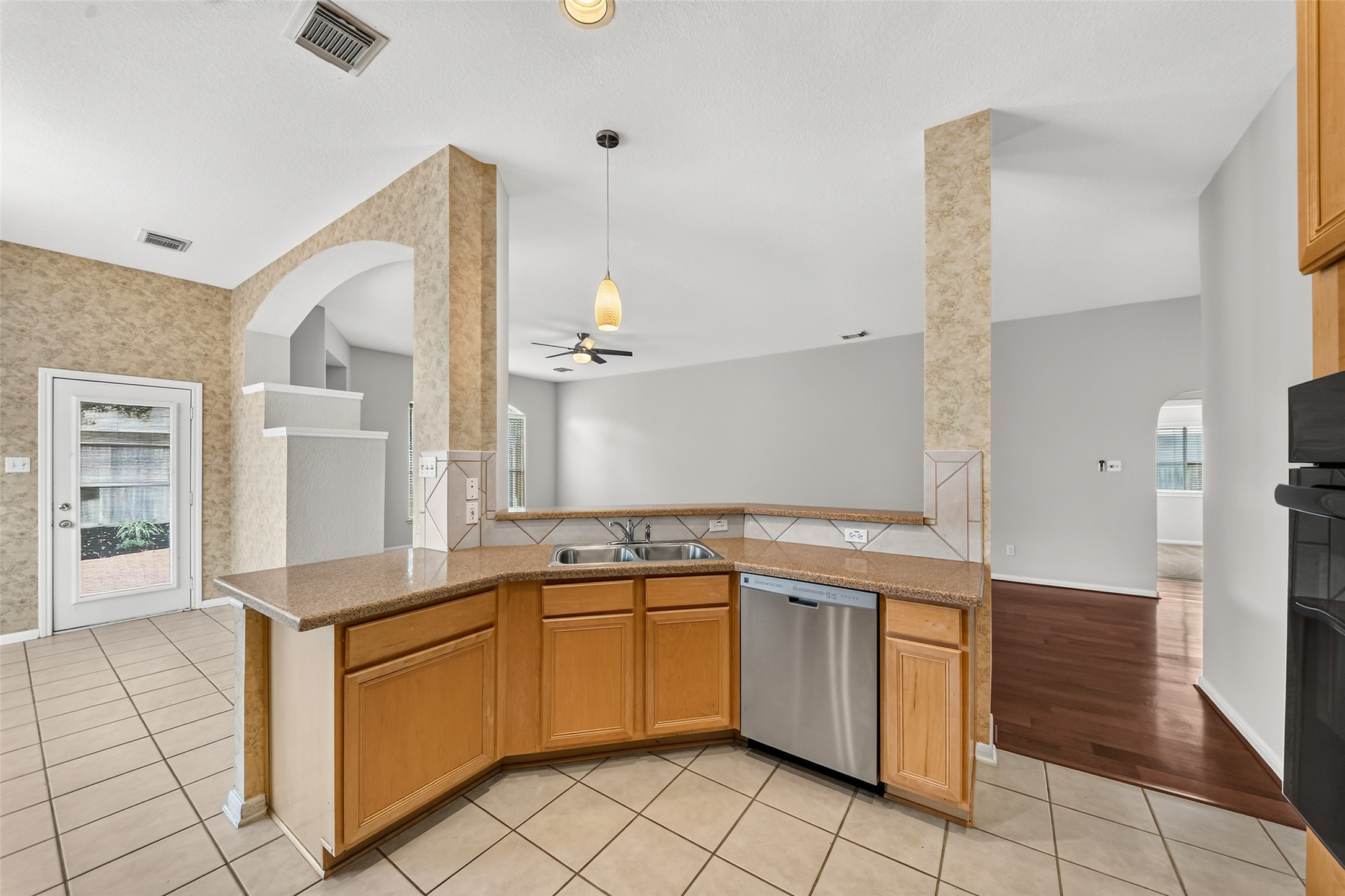 1114 Bringewood Chase Drive Property Photo 15