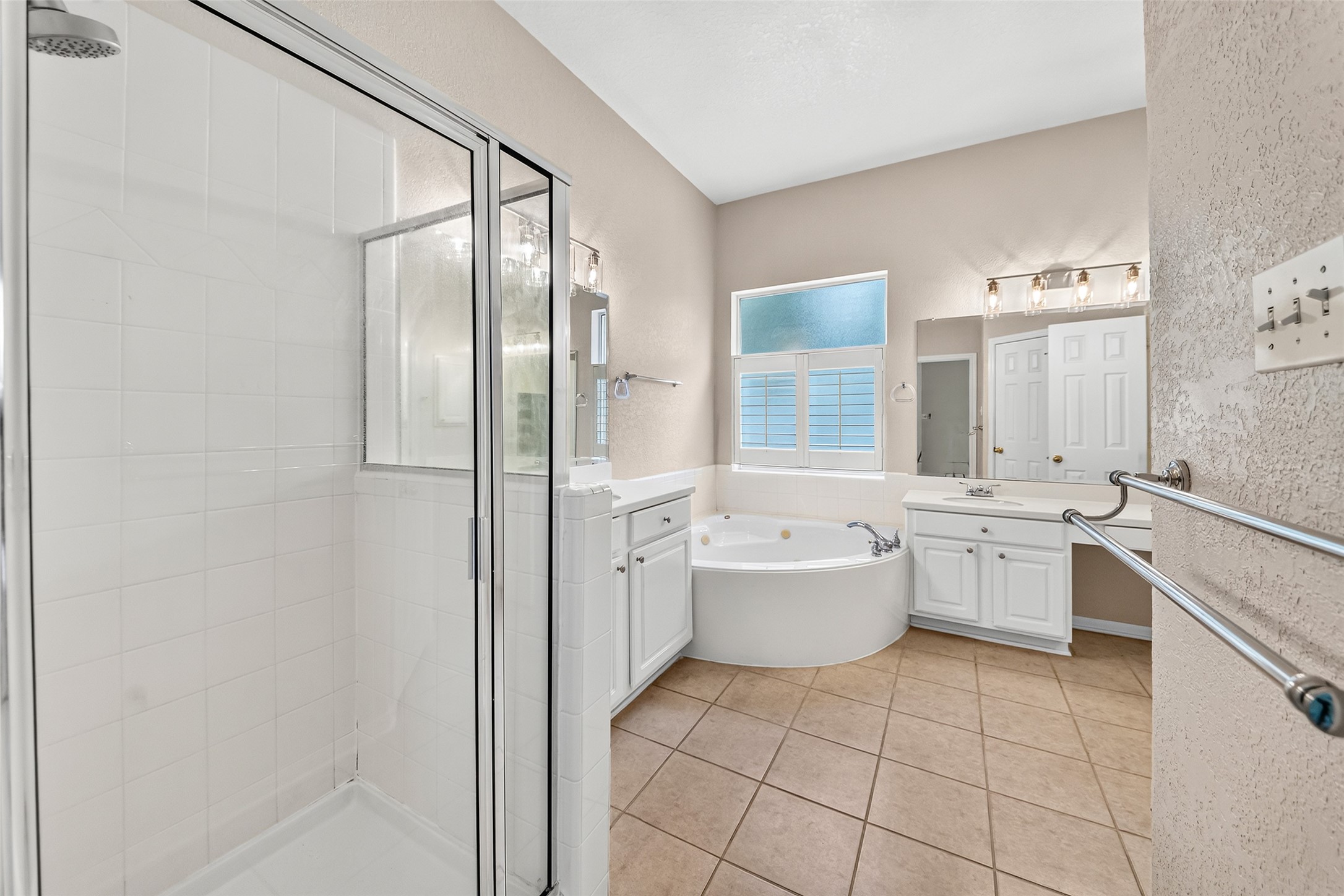 1114 Bringewood Chase Drive Property Photo 21