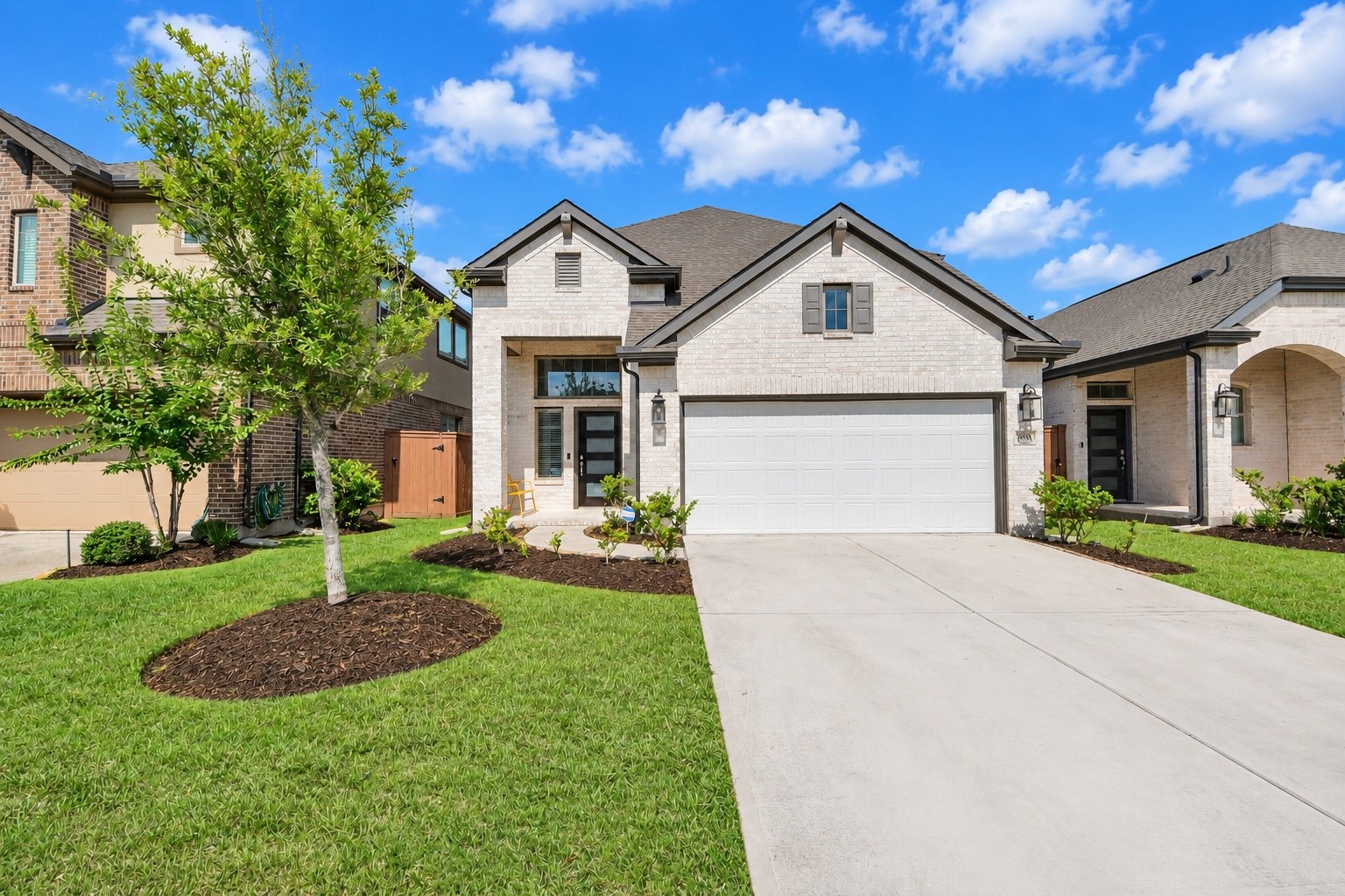 7010 Coneflower Creek Court Property Photo 2