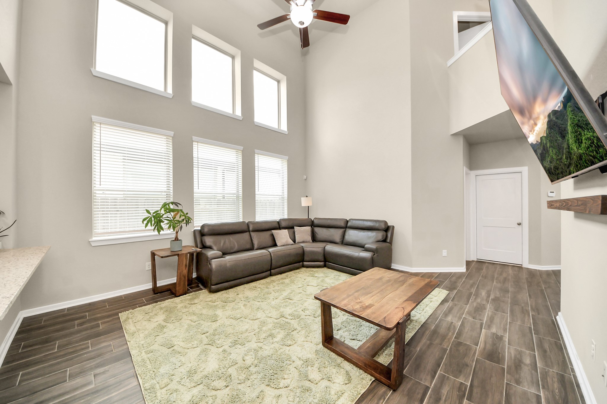 7010 Coneflower Creek Court Property Photo 7