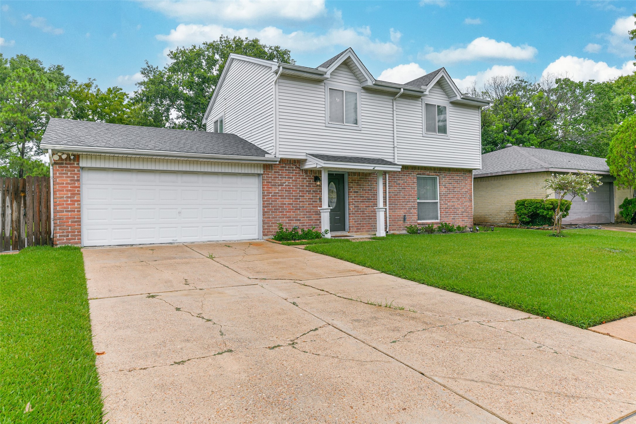 207 Woodvale Drive Property Photo 8