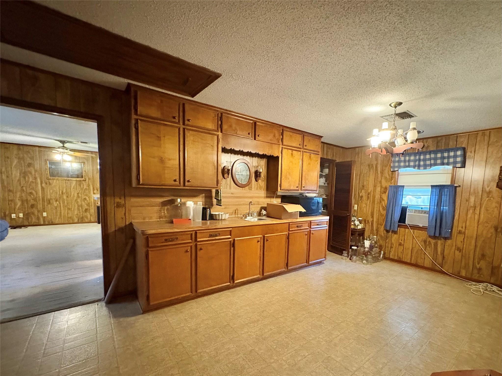 1006 Lee Road Road Property Photo 6