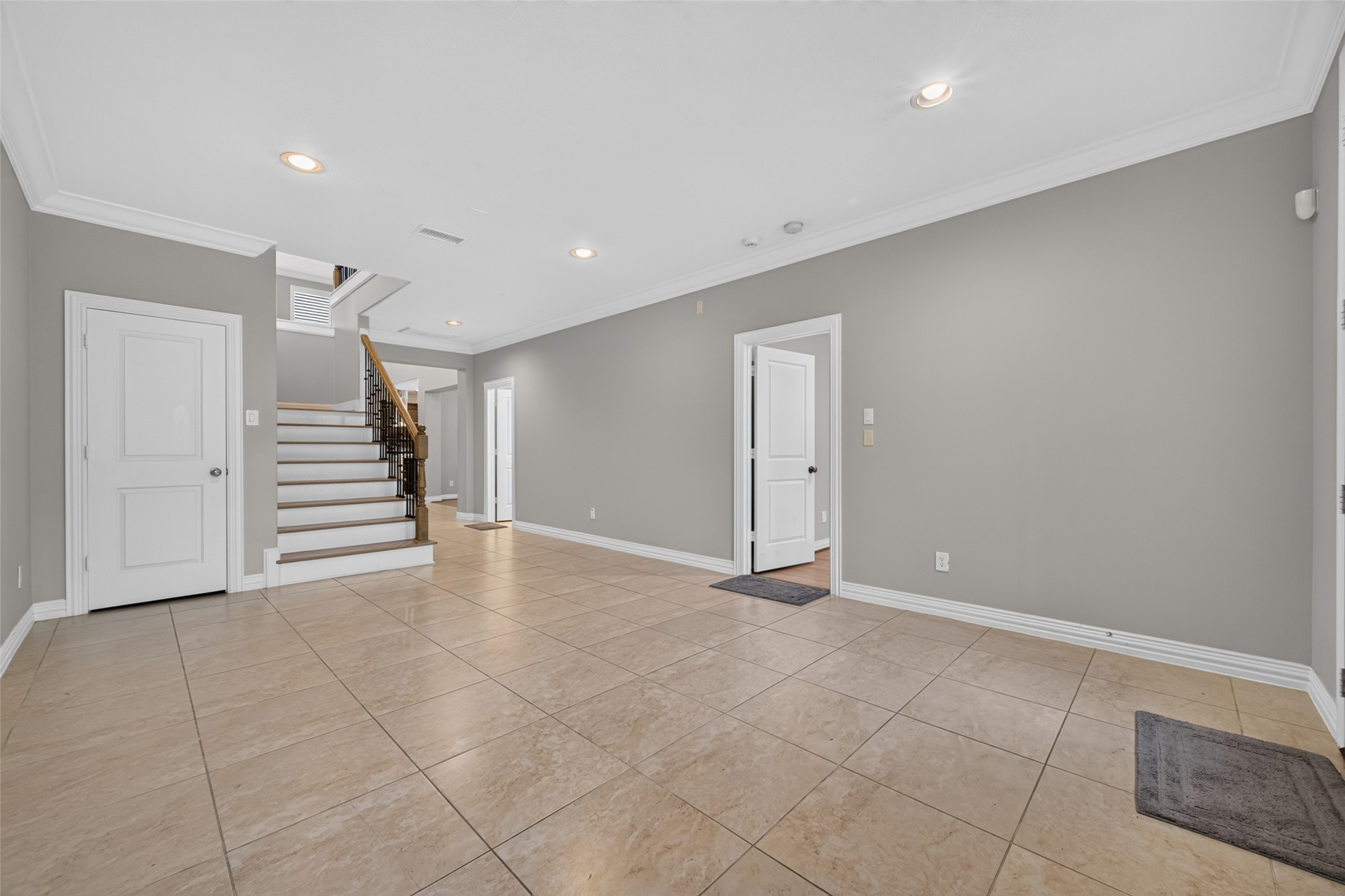13423 Preston Cliff Court Property Photo 6