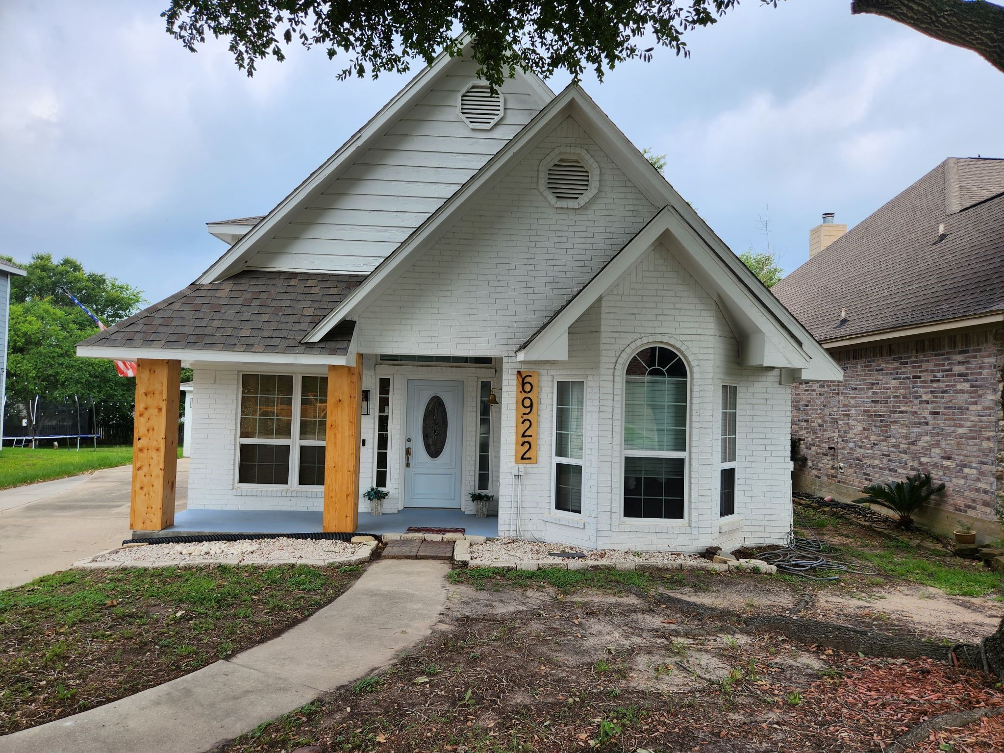 6922 Gentle Breeze Drive Property Photo 3