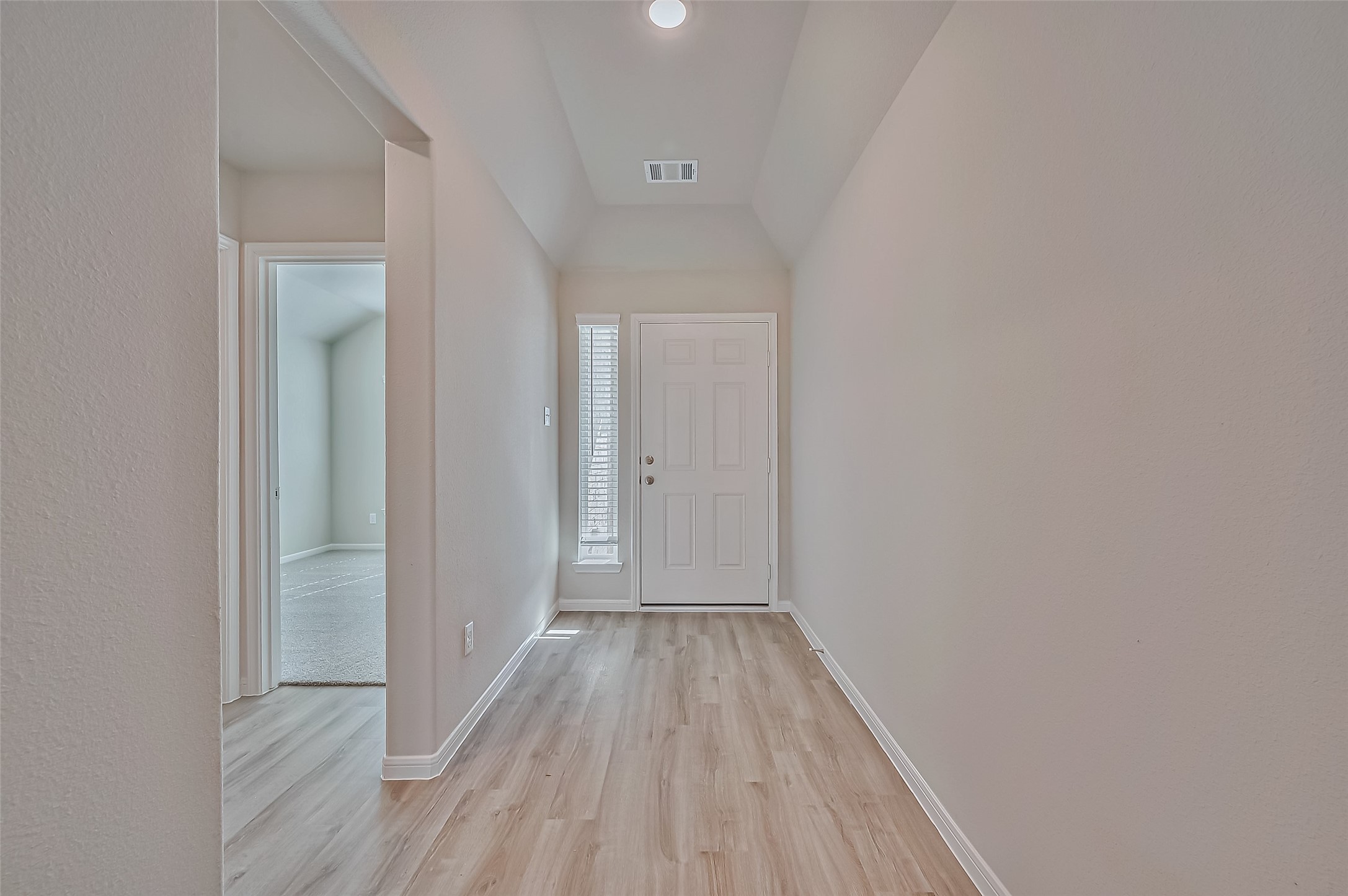 22006 Oia Island Drive Property Photo 2
