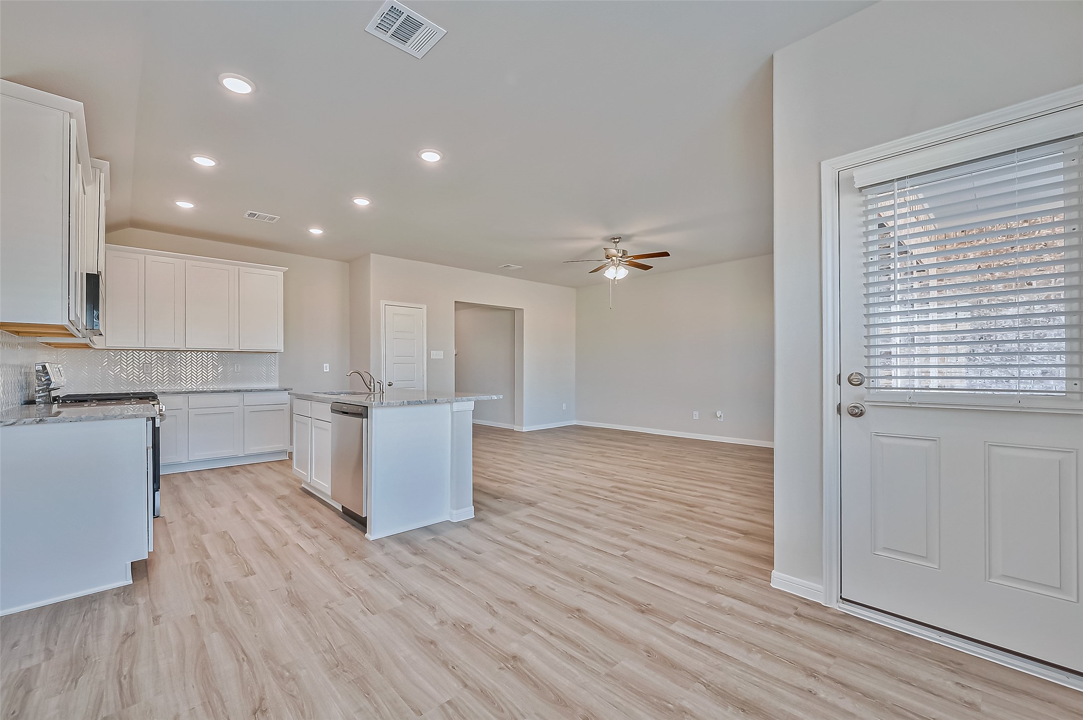 22006 Oia Island Drive Property Photo 11