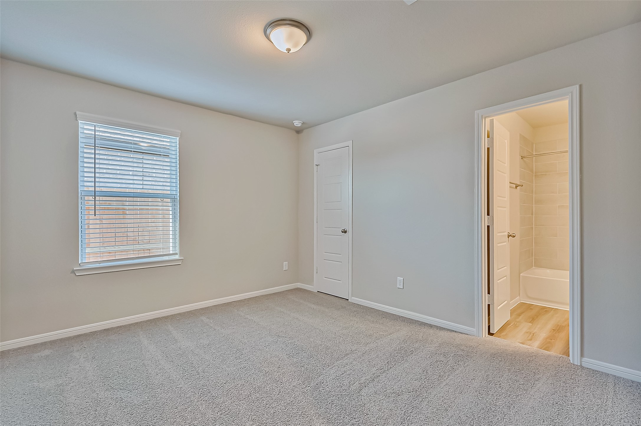22006 Oia Island Drive Property Photo 18