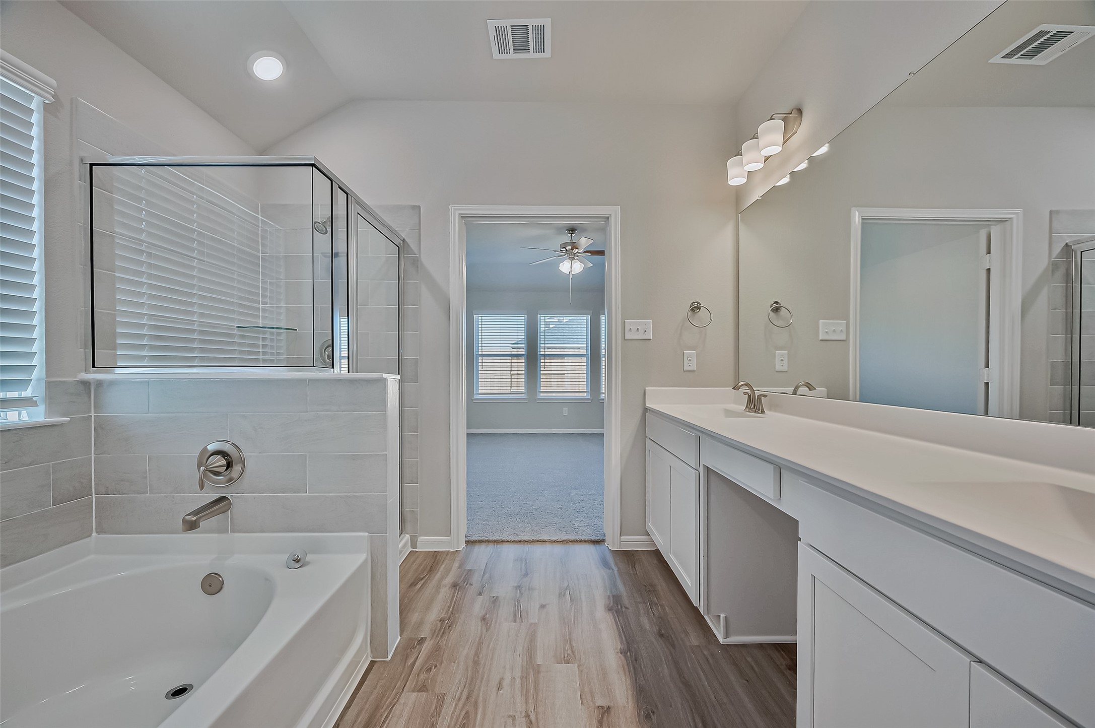 22006 Oia Island Drive Property Photo 27