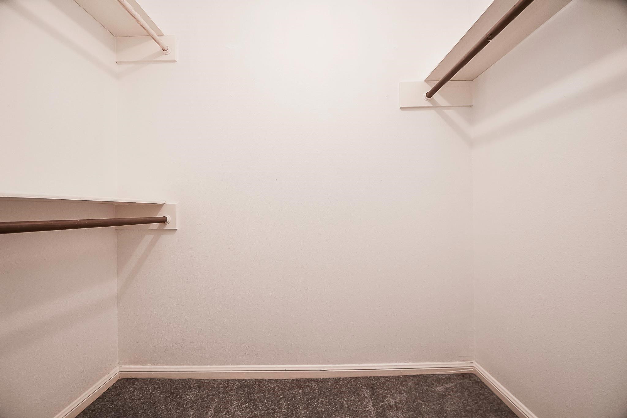 820 Threadneedle Street 253 Property Photo 17
