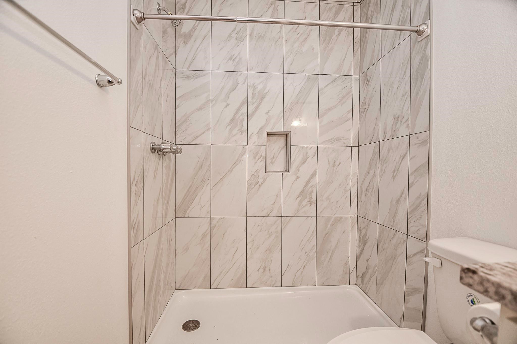 820 Threadneedle Street 253 Property Photo 23
