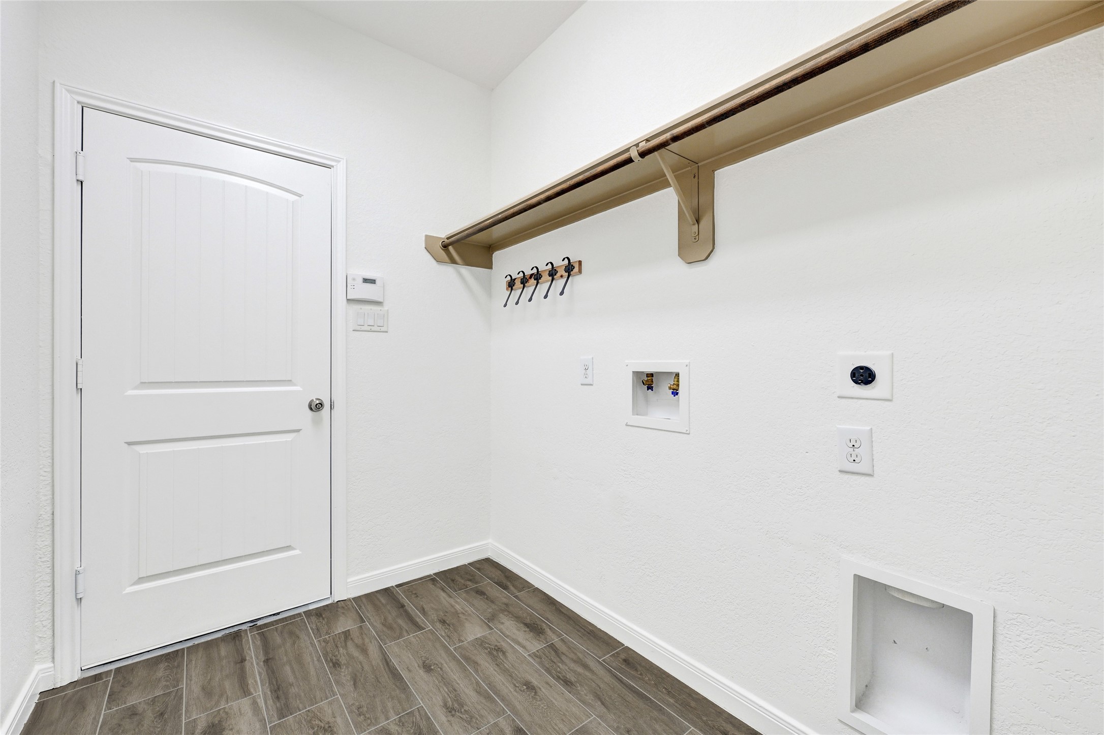 31 Hearthwick Road Property Photo 17