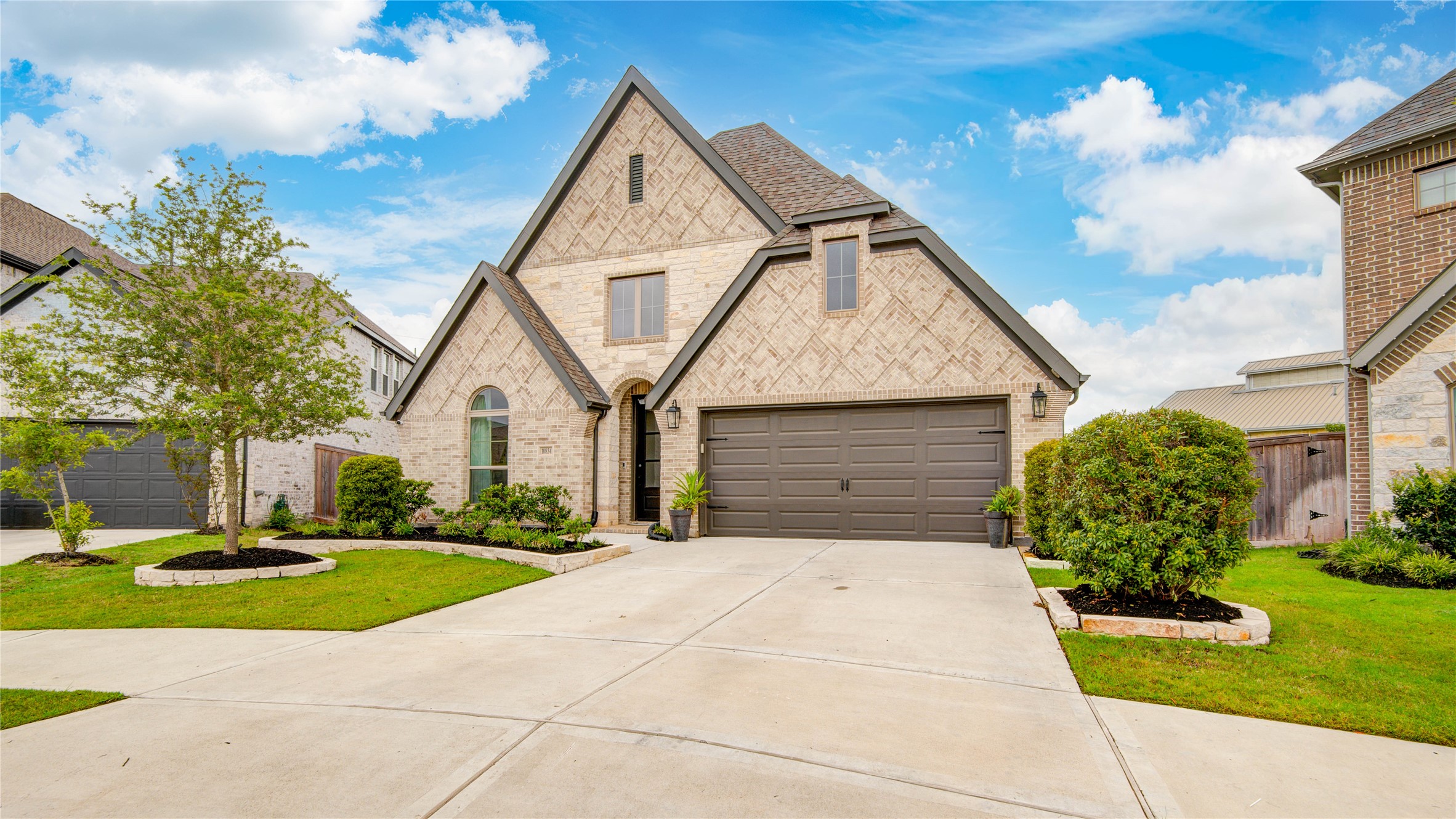 10834 Capella Creek Way Property Photo 3