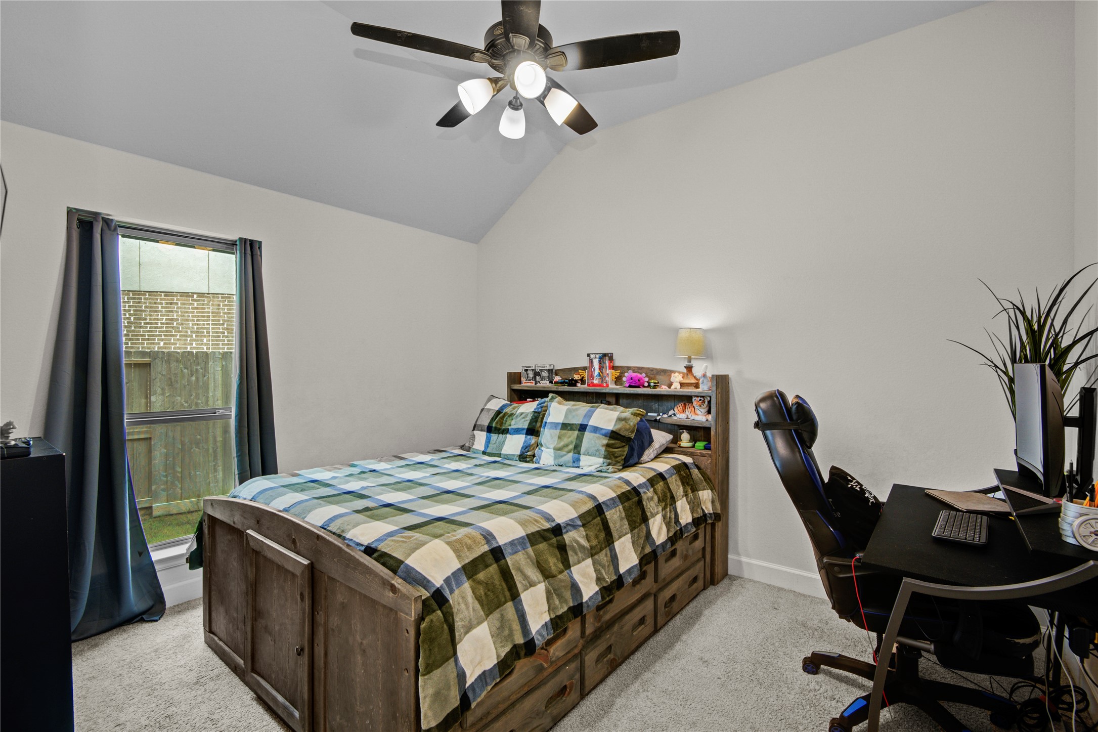 10834 Capella Creek Way Property Photo 28
