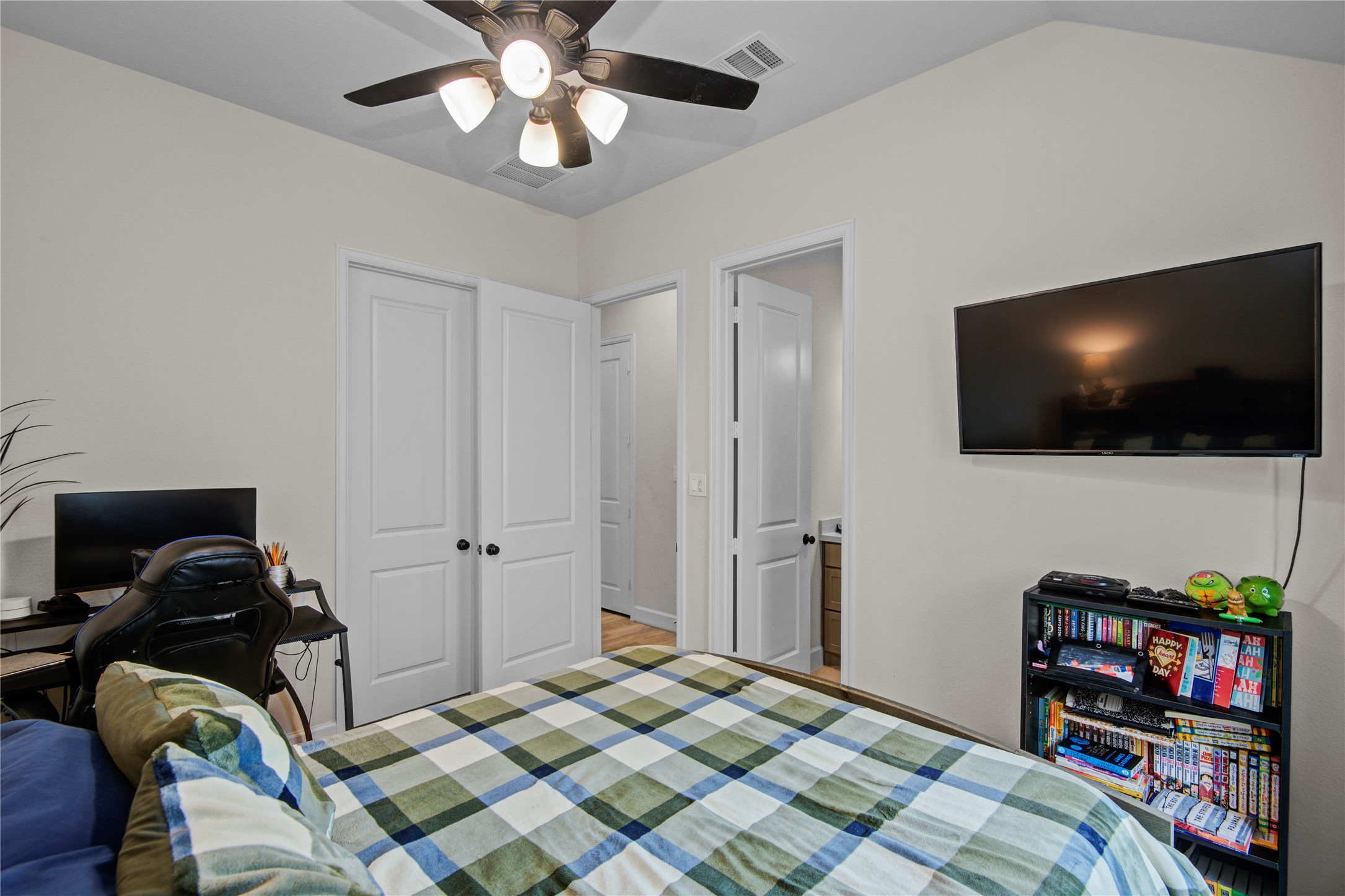10834 Capella Creek Way Property Photo 30
