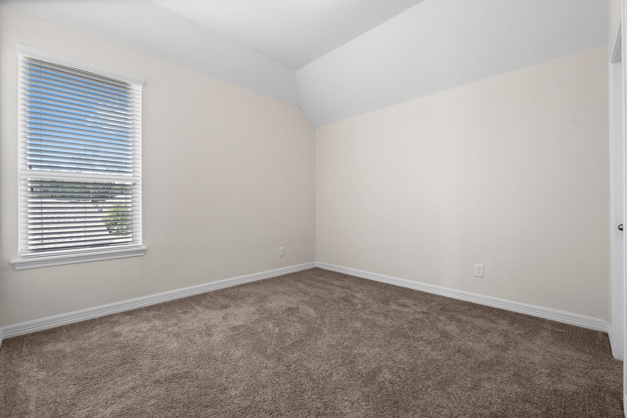 2665 Granite River Lane Property Photo 31