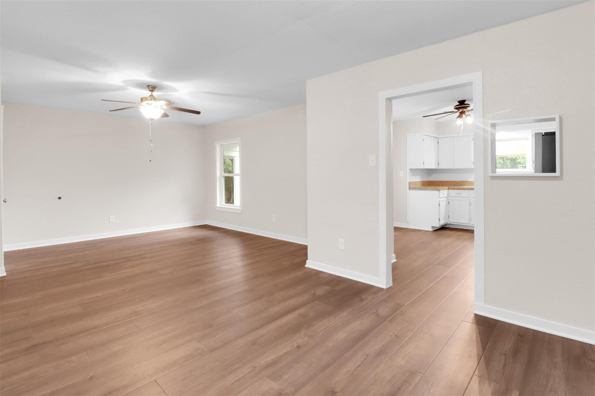 1606 W Humble Street Property Photo 4