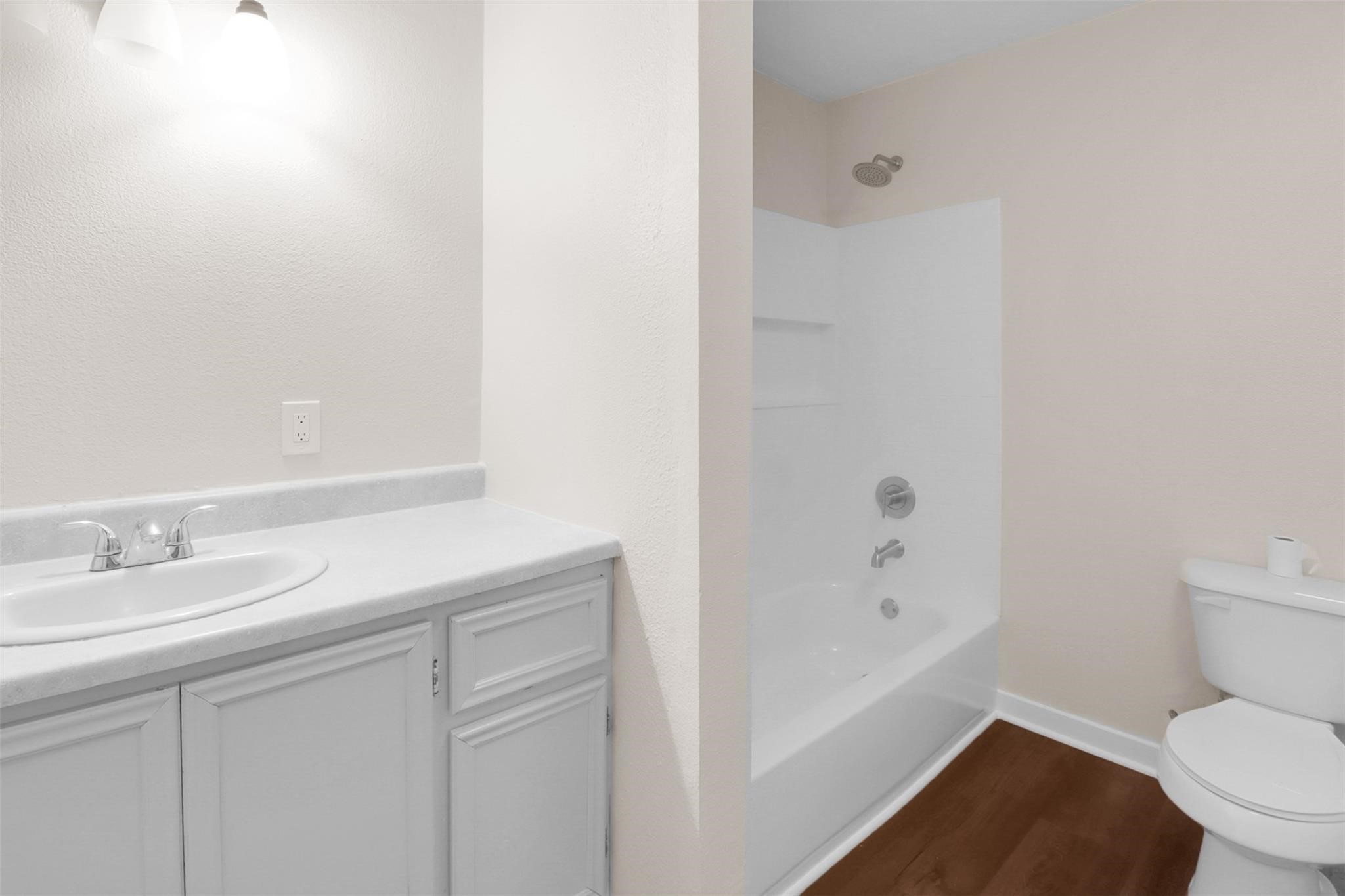 1606 W Humble Street Property Photo 6