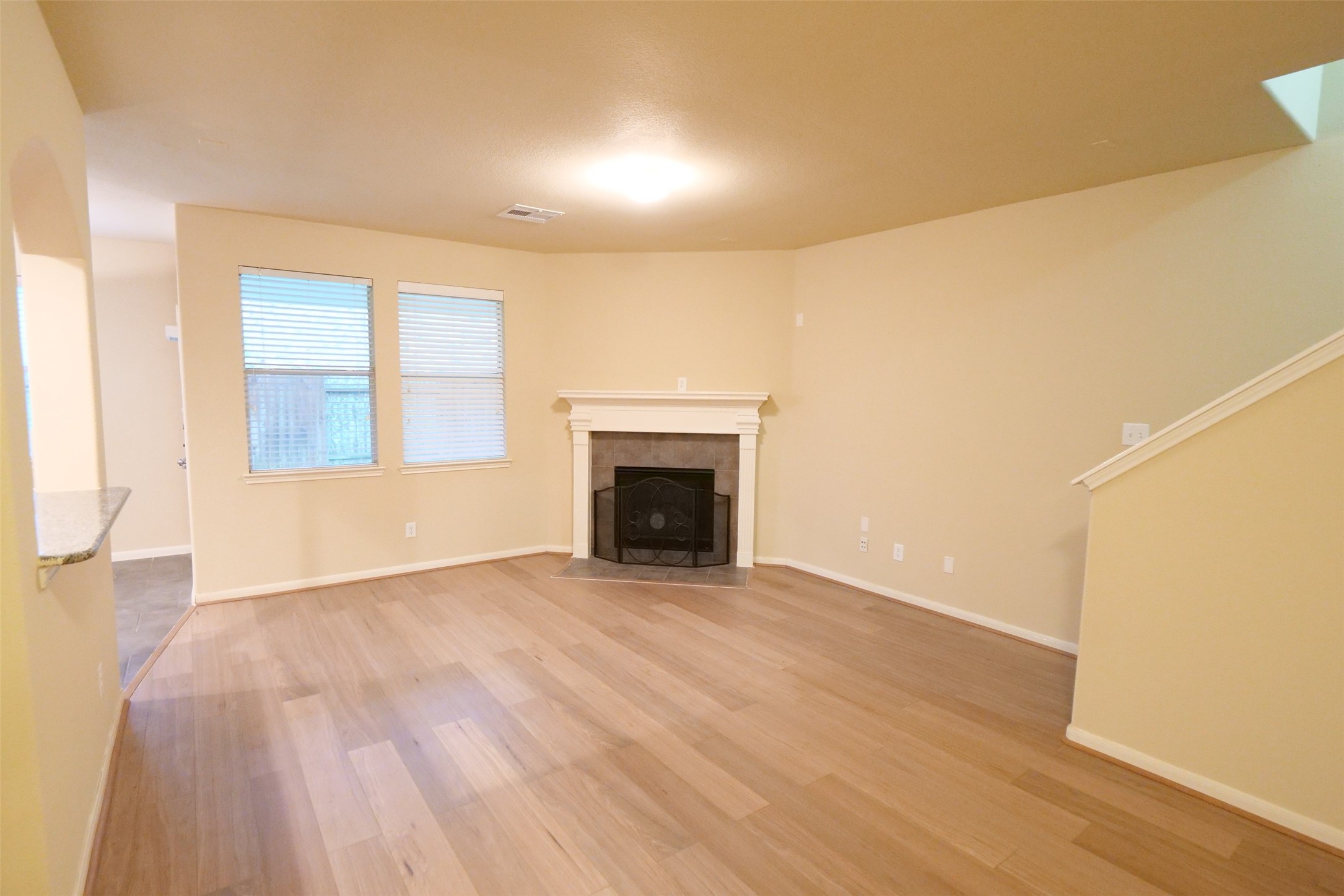 26427 Longview Creek Property Photo 5