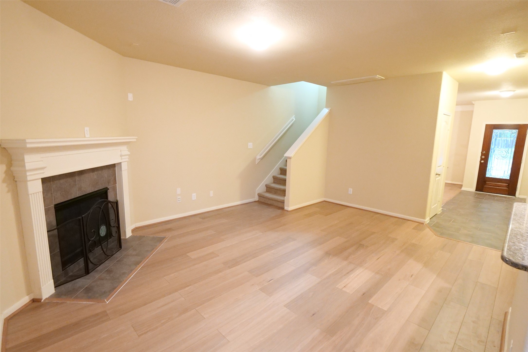 26427 Longview Creek Property Photo 7