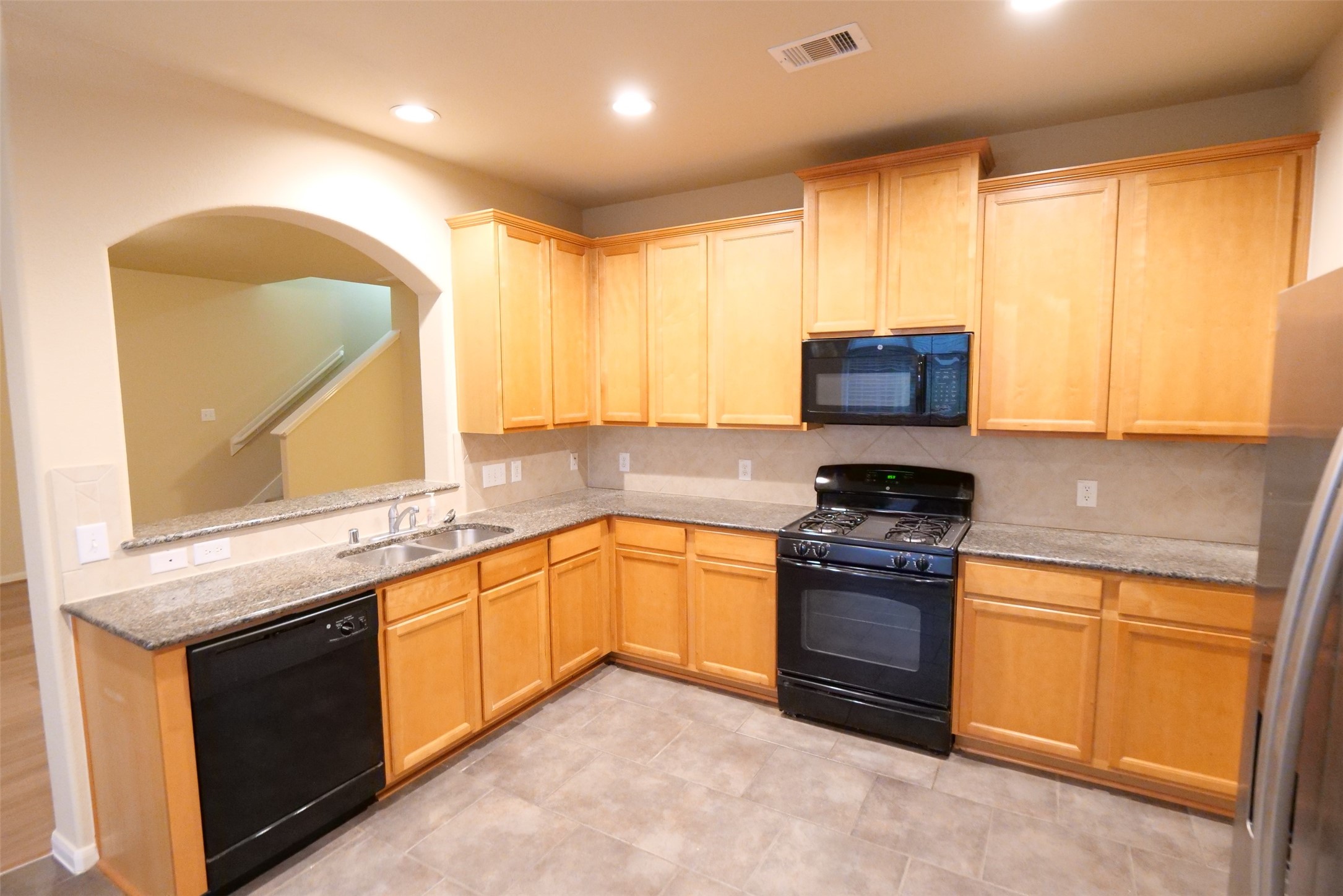 26427 Longview Creek Property Photo 11