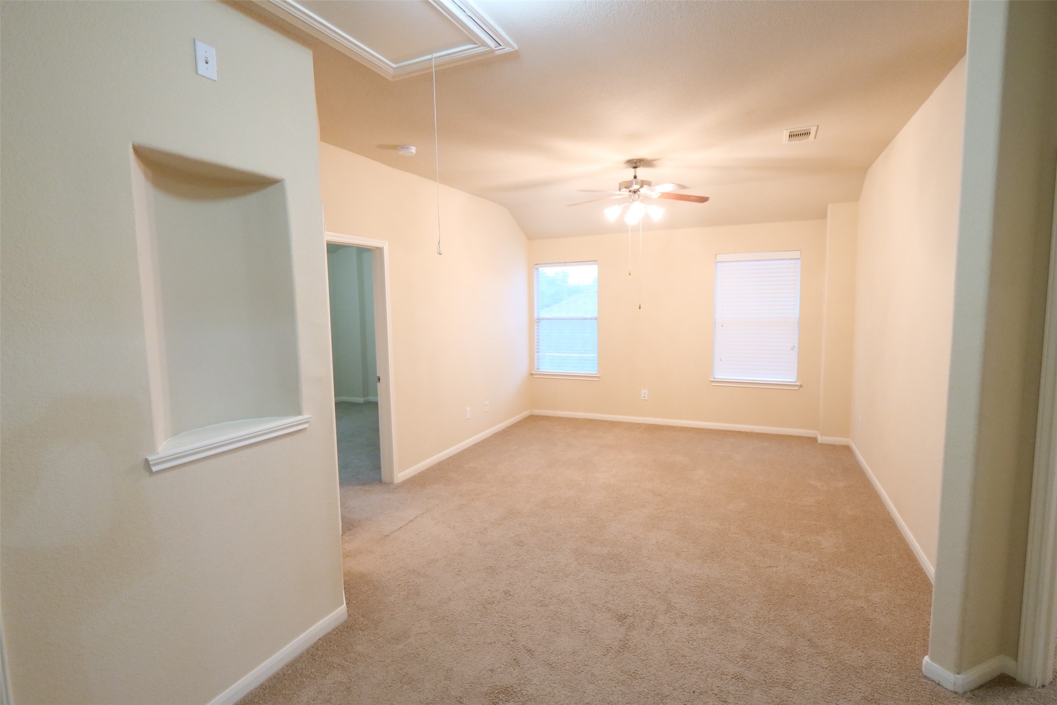 26427 Longview Creek Property Photo 14