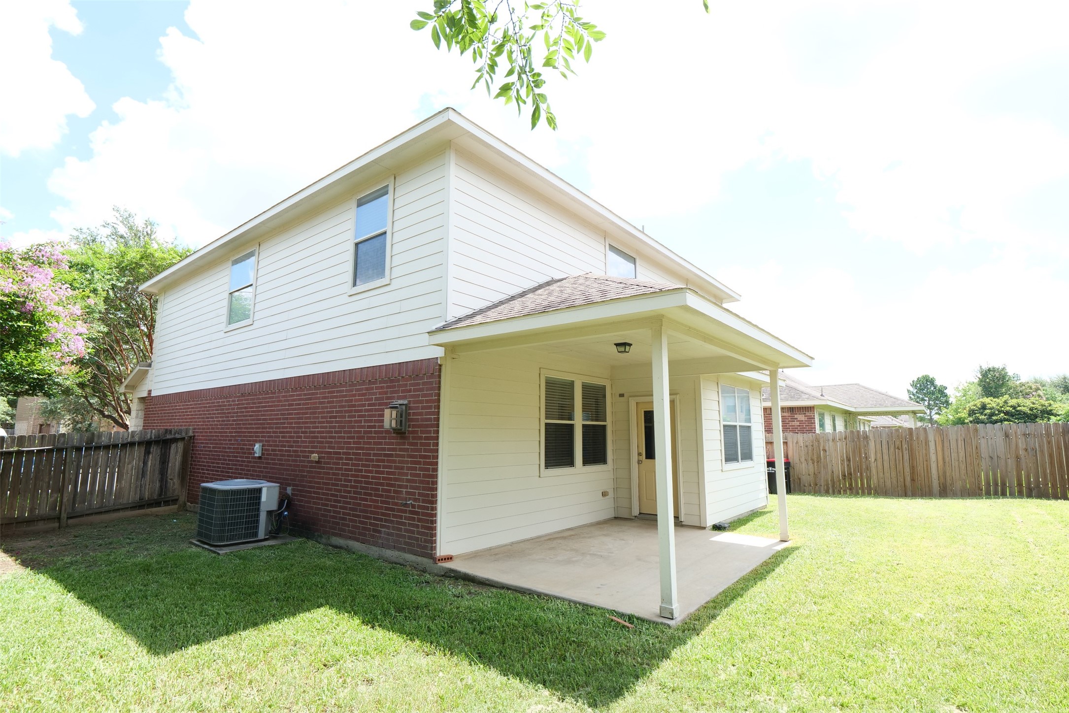 26427 Longview Creek Property Photo 32