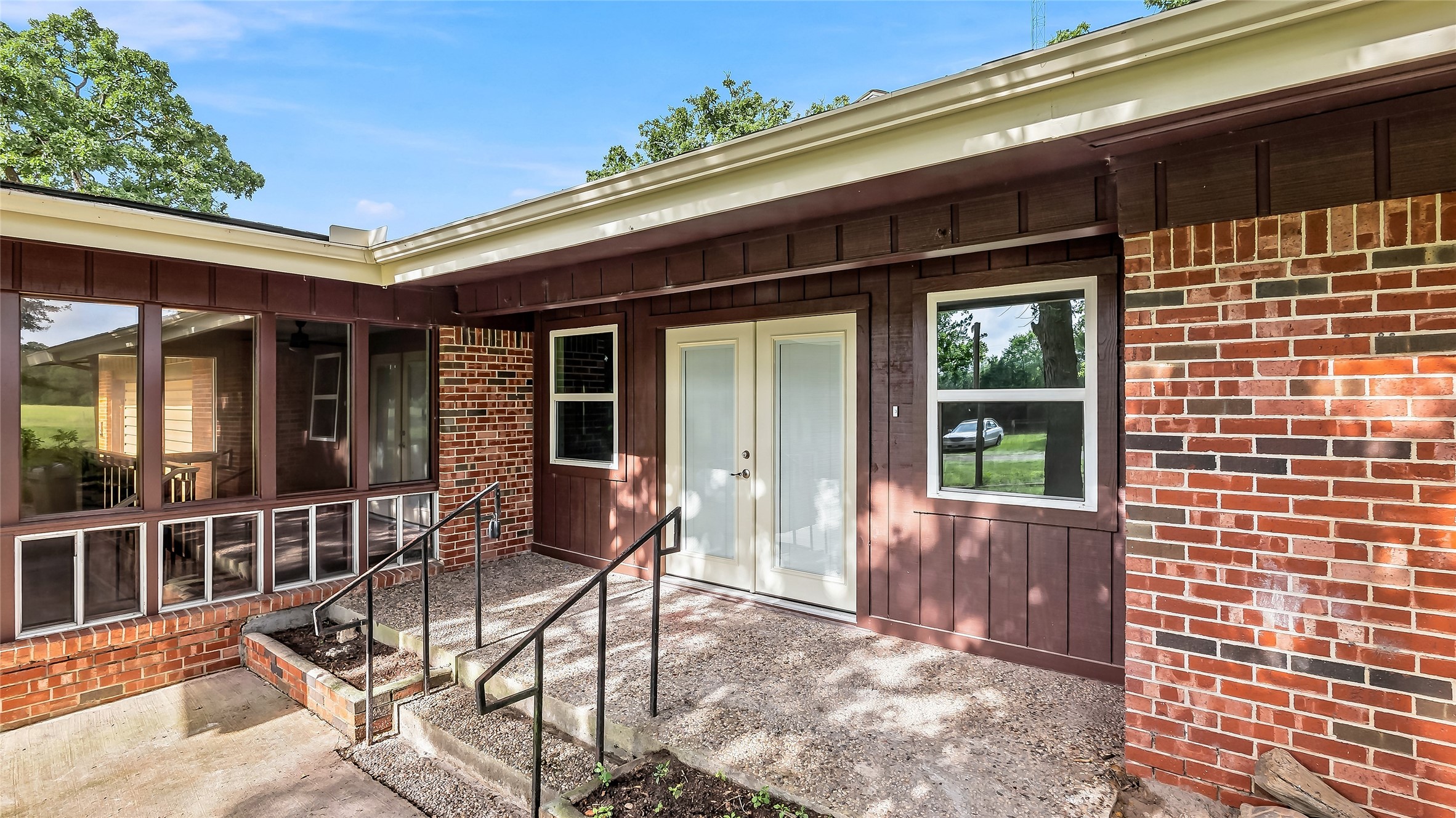 16121 Fm 2620 Road Property Photo 3